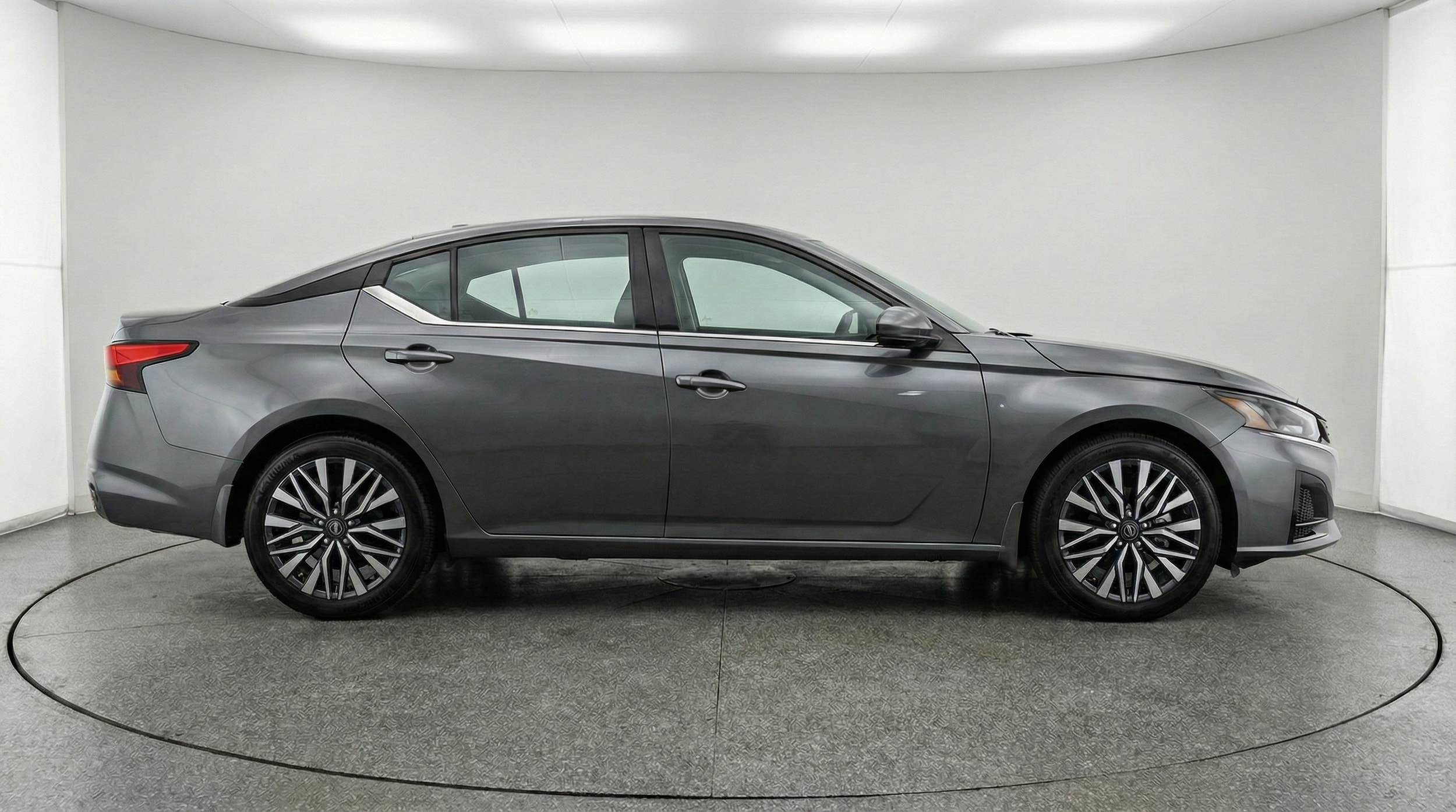 Thumbnail: 2025 Nissan Altima - 8