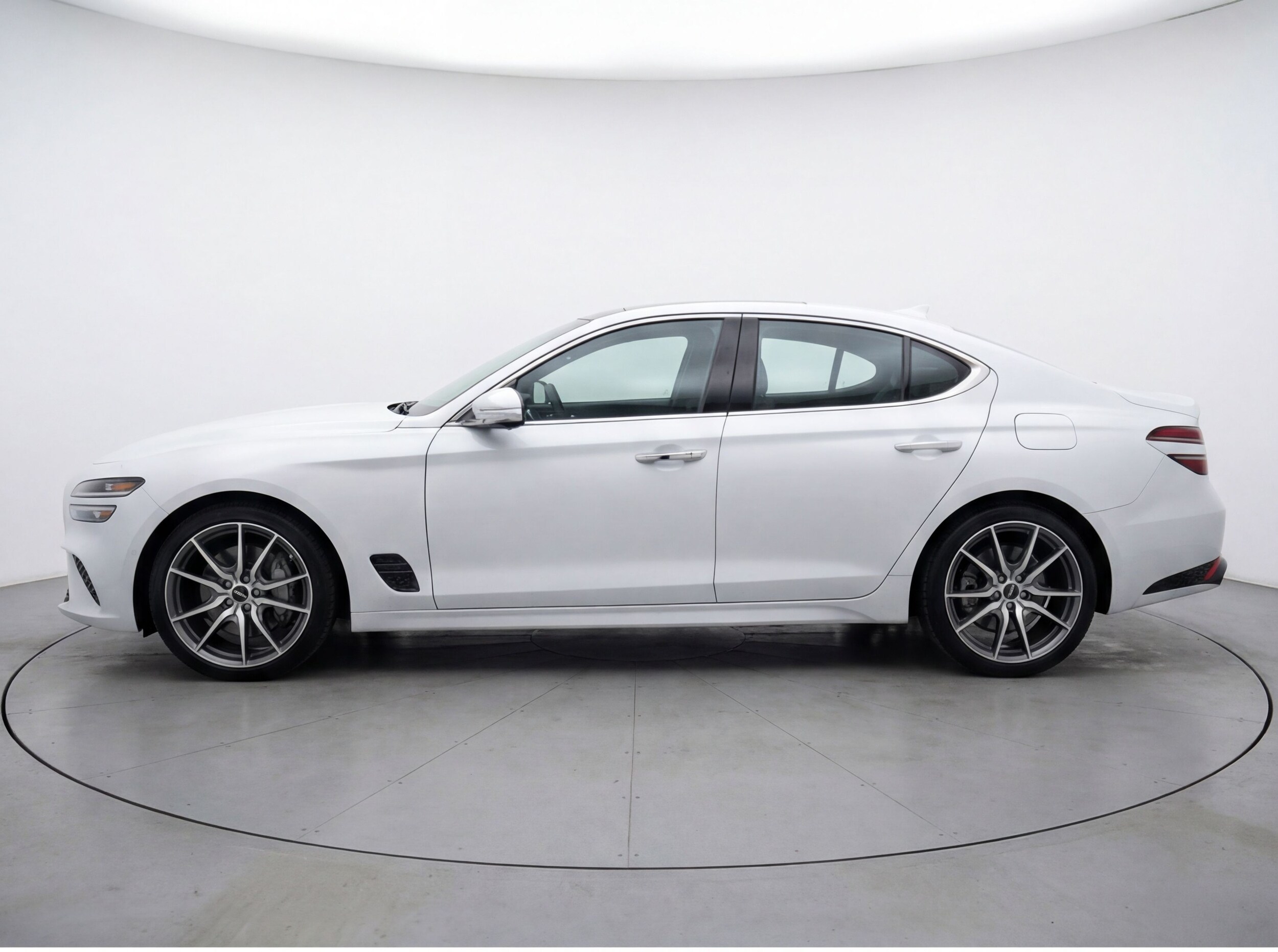 Thumbnail: 2025 Genesis G70 - 4