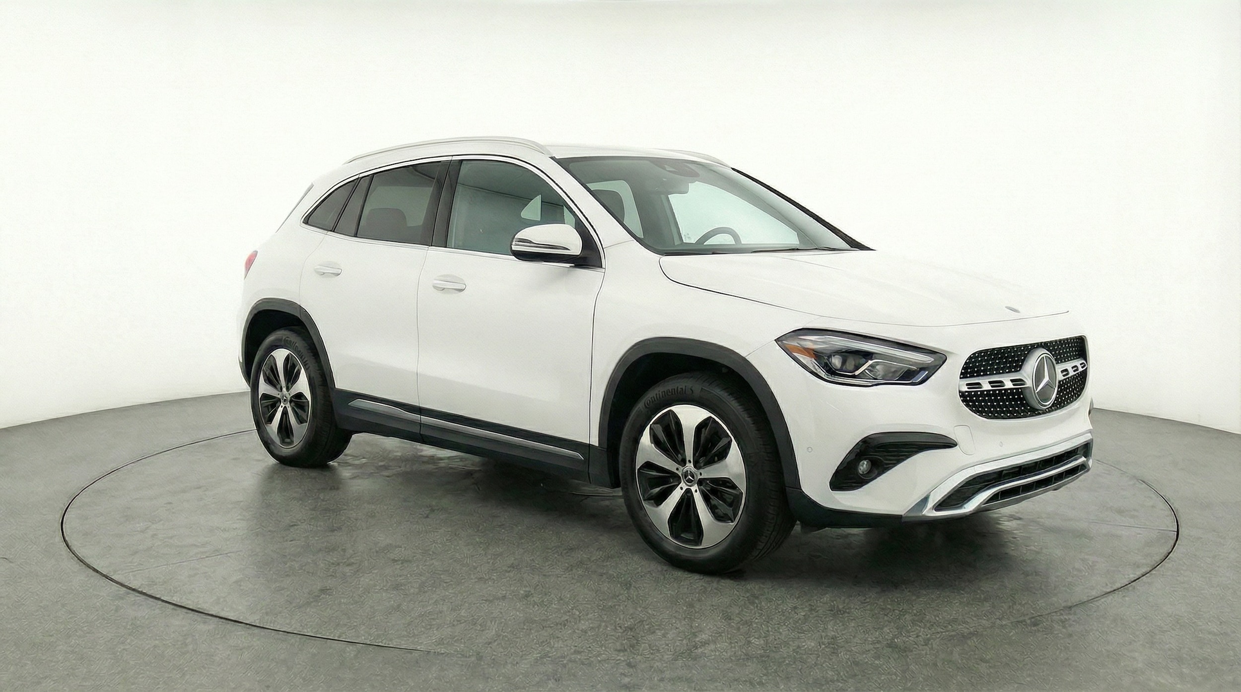 Thumbnail: 2025 Mercedes-Benz GLA - 1