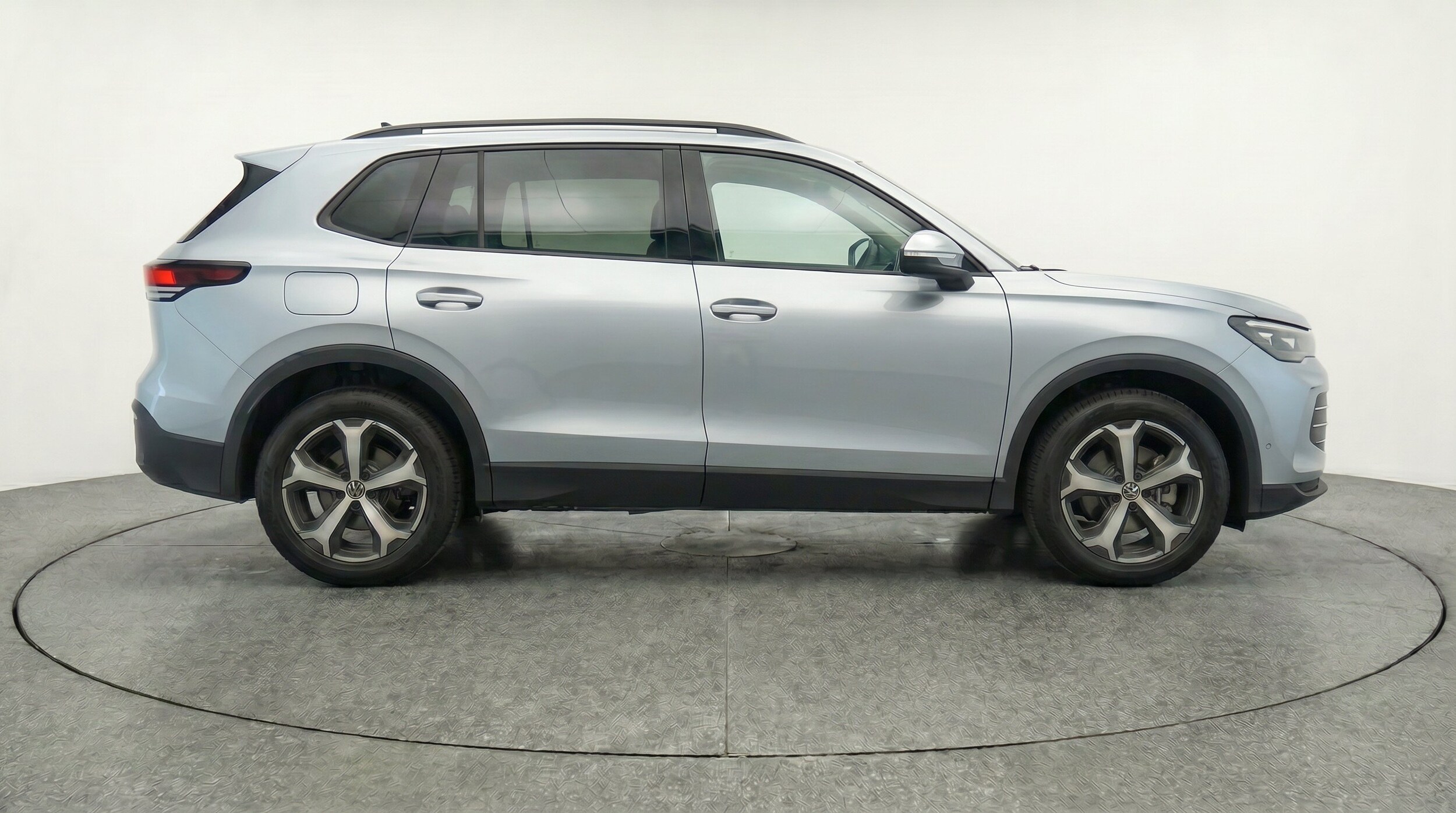 Thumbnail: 2026 Volkswagen Tiguan - 10