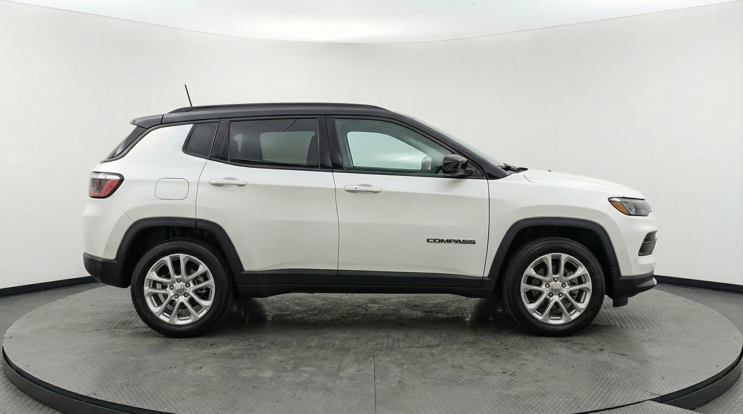 Thumbnail: 2025 Jeep Compass - 8