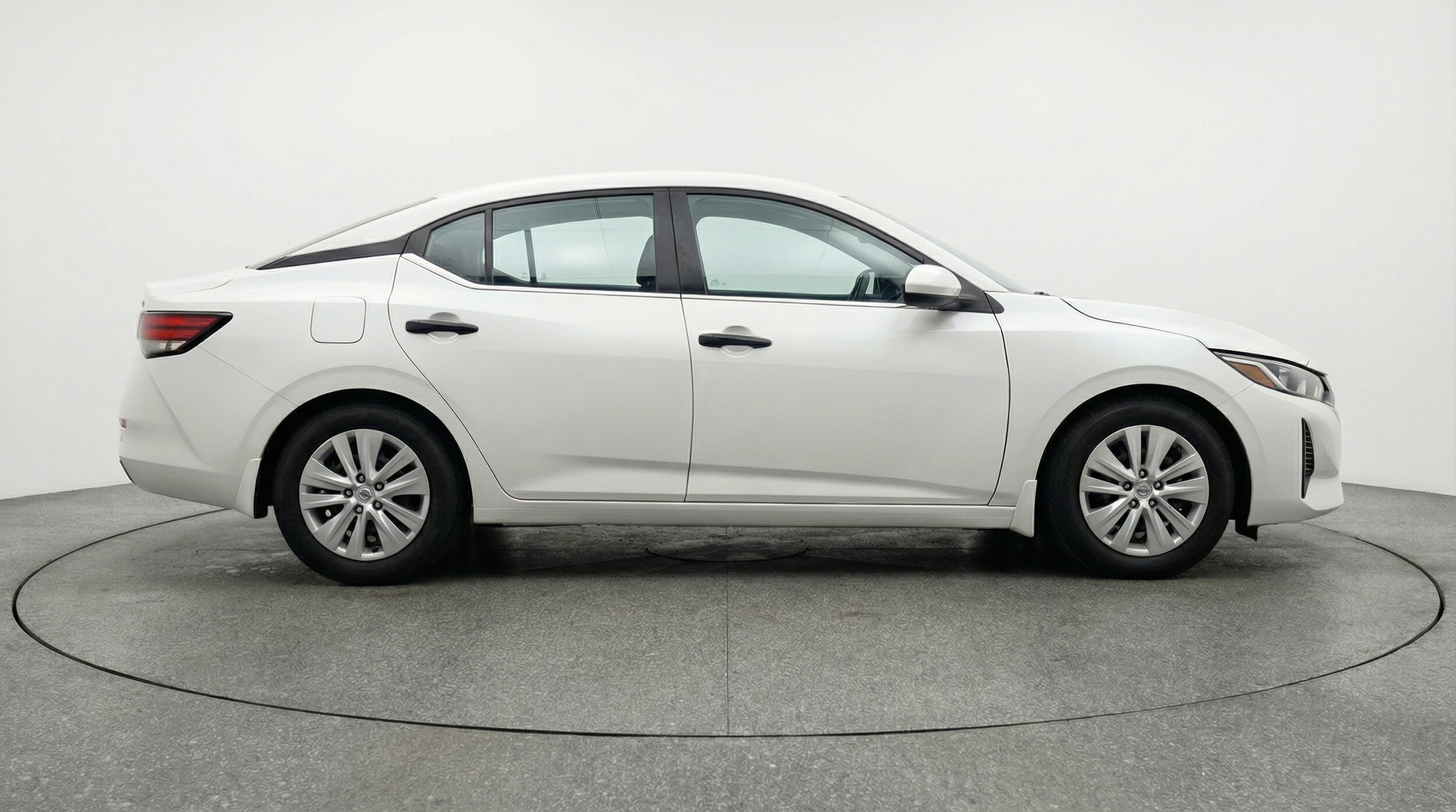 Thumbnail: 2025 Nissan Sentra - 8