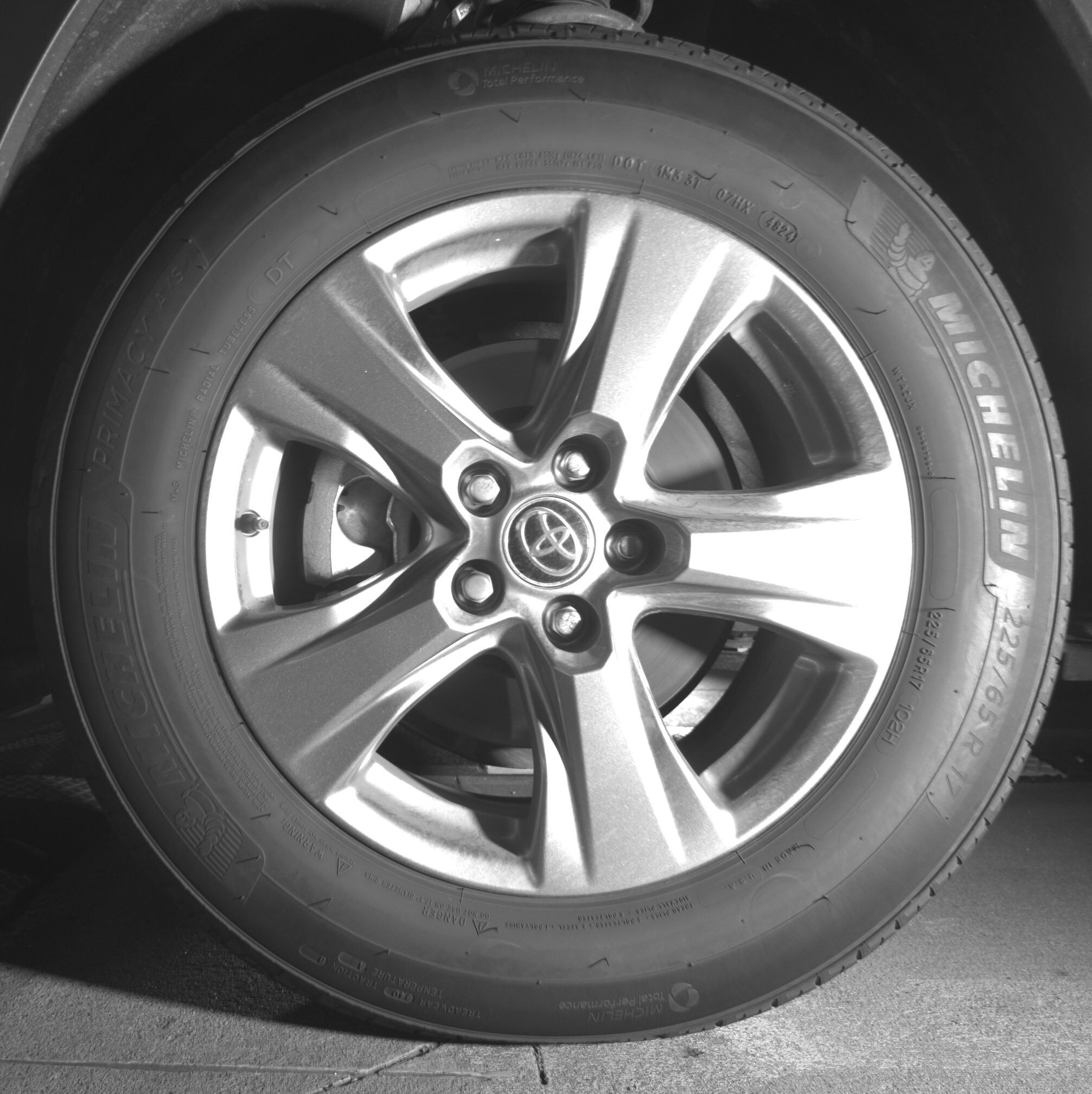 Thumbnail: 2025 Toyota RAV4 - 9