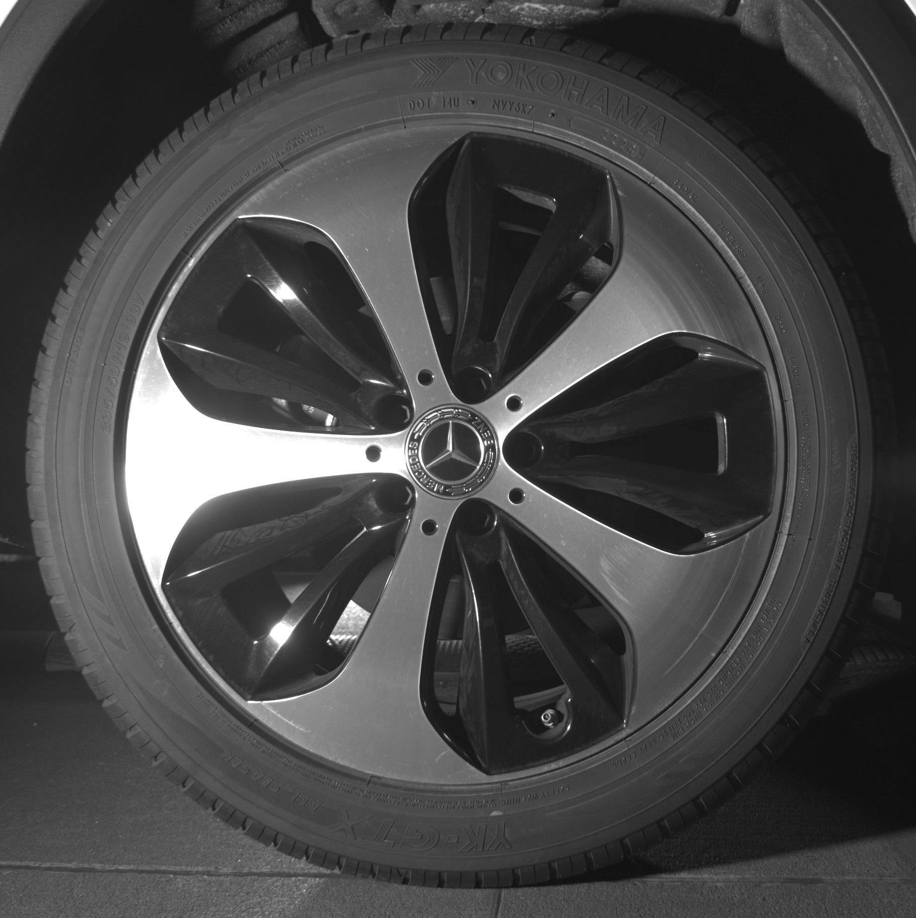 Thumbnail: 2025 Mercedes-Benz GLA - 12