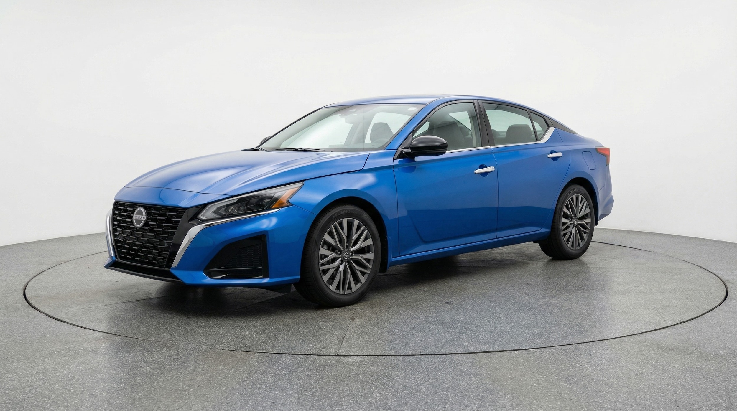 Thumbnail: 2025 Nissan Altima - 3