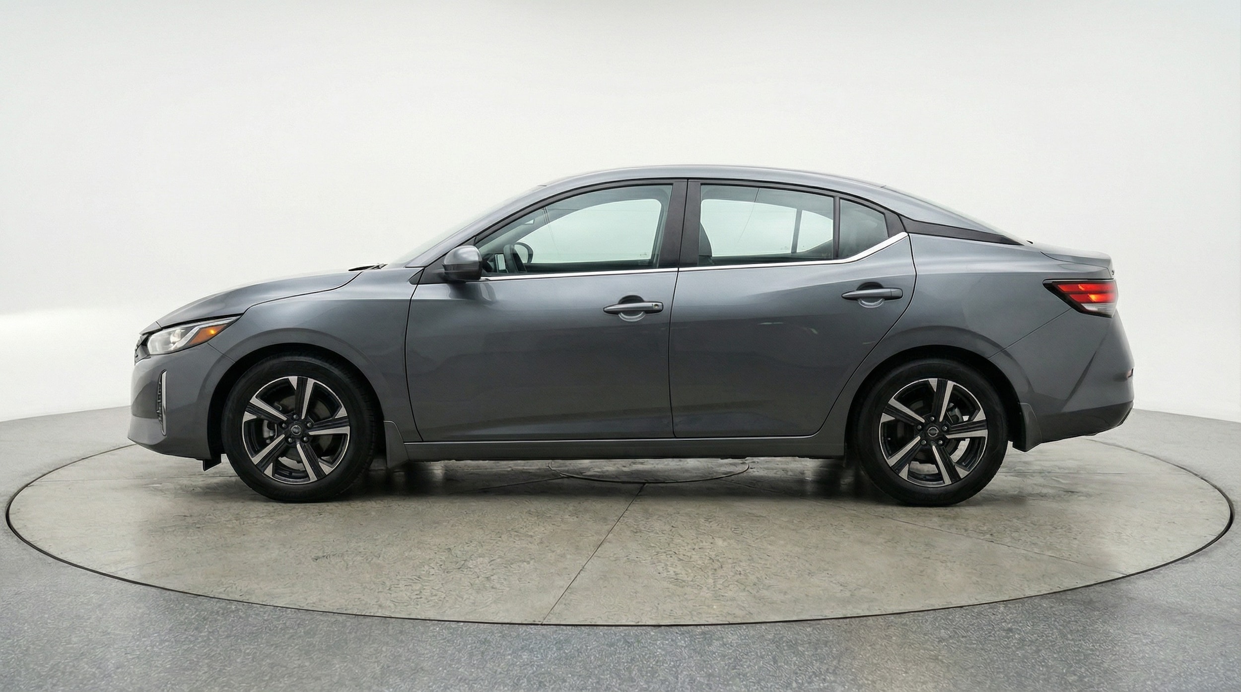 Thumbnail: 2025 Nissan Sentra - 4