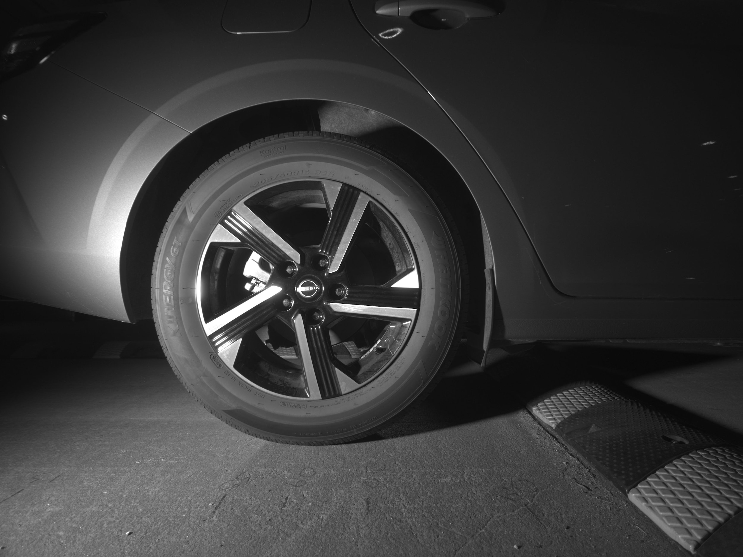 Thumbnail: 2025 Nissan Sentra - 12