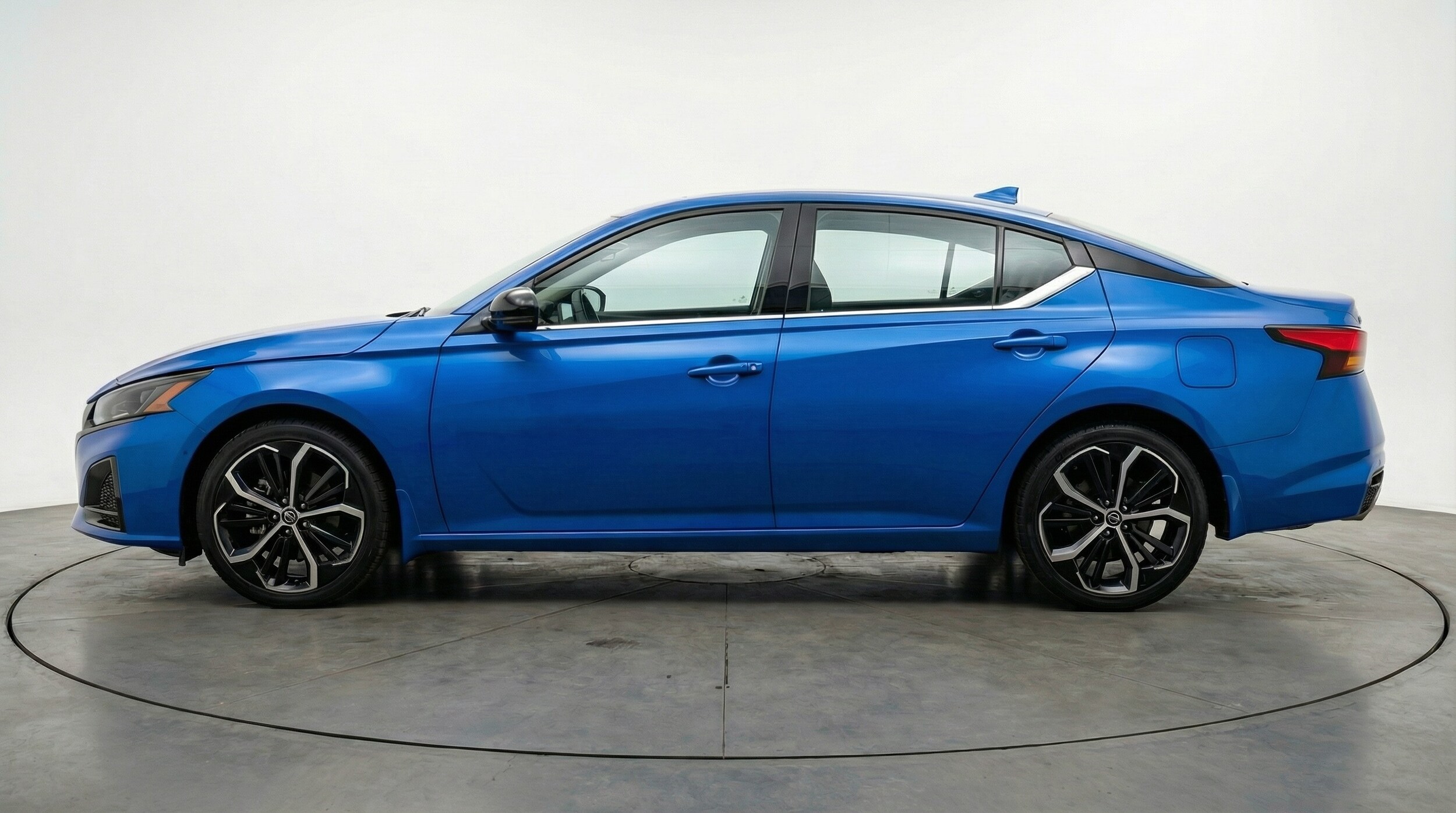 Thumbnail: 2025 Nissan Altima - 4