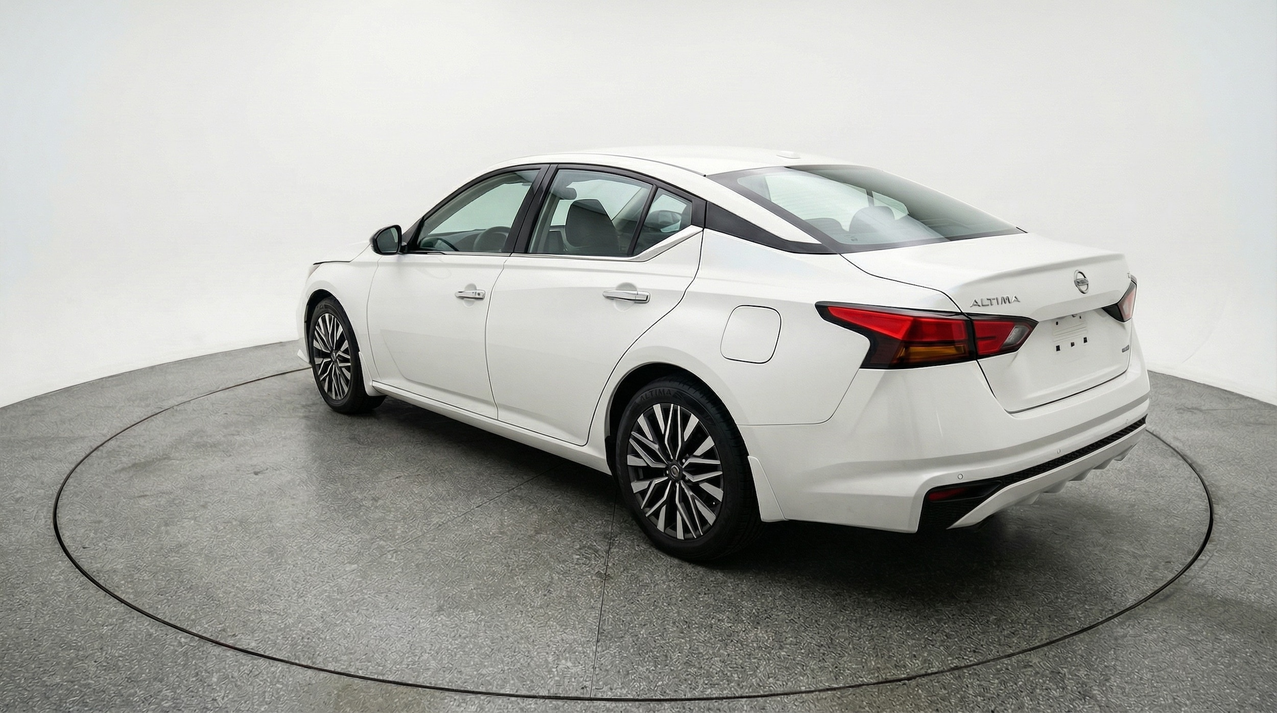 Thumbnail: 2025 Nissan Altima - 5