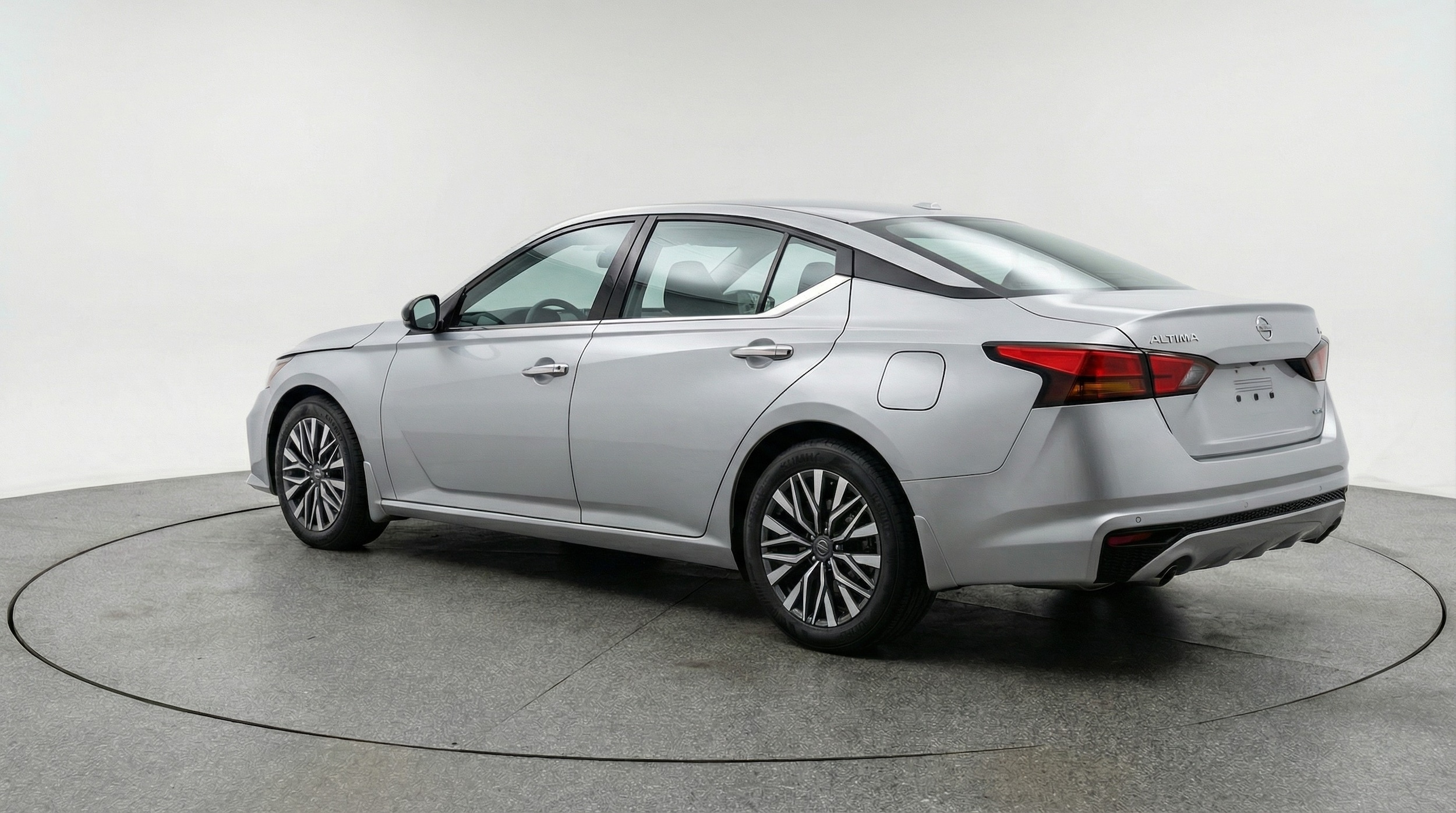 Thumbnail: 2025 Nissan Altima - 5