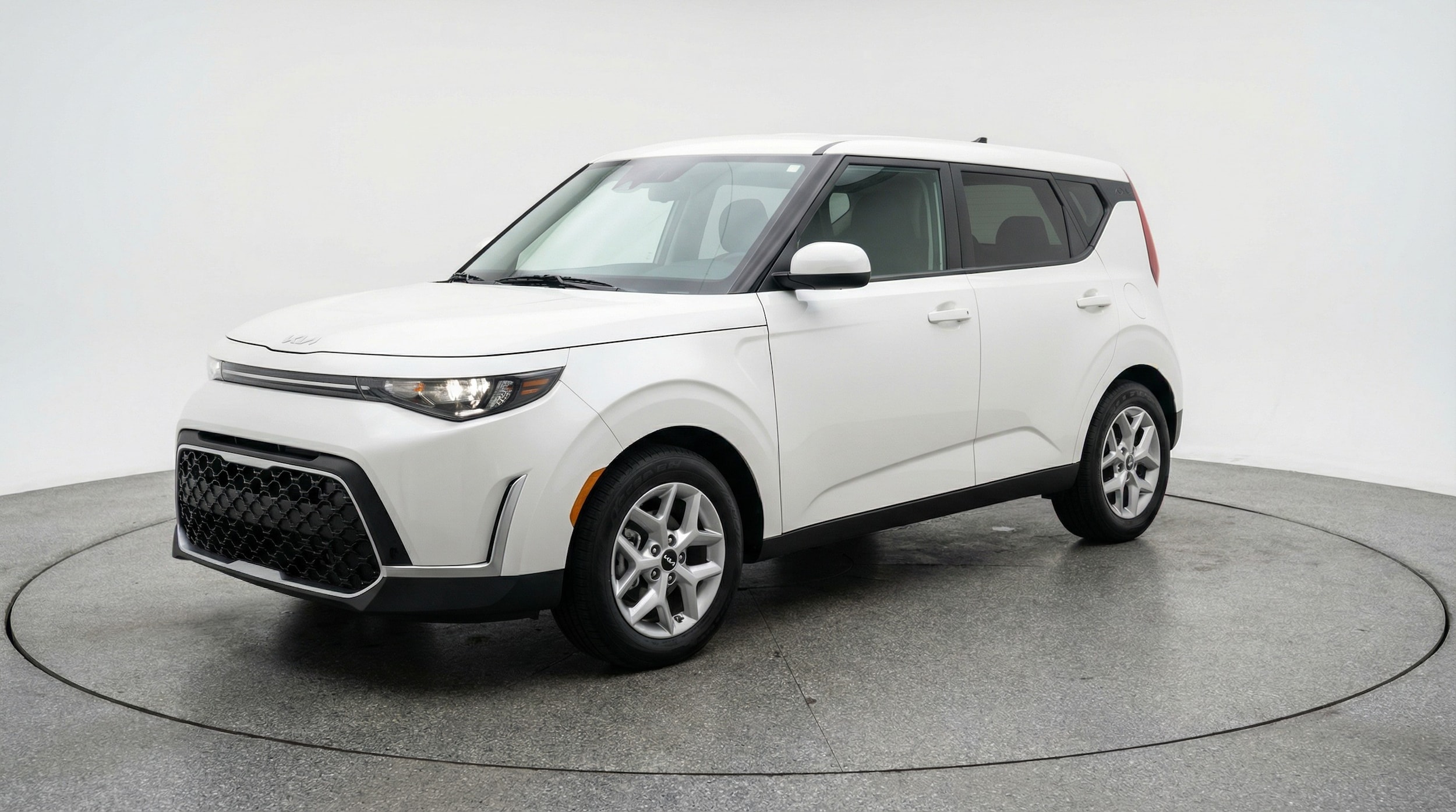 Thumbnail: 2025 Kia Soul - 3