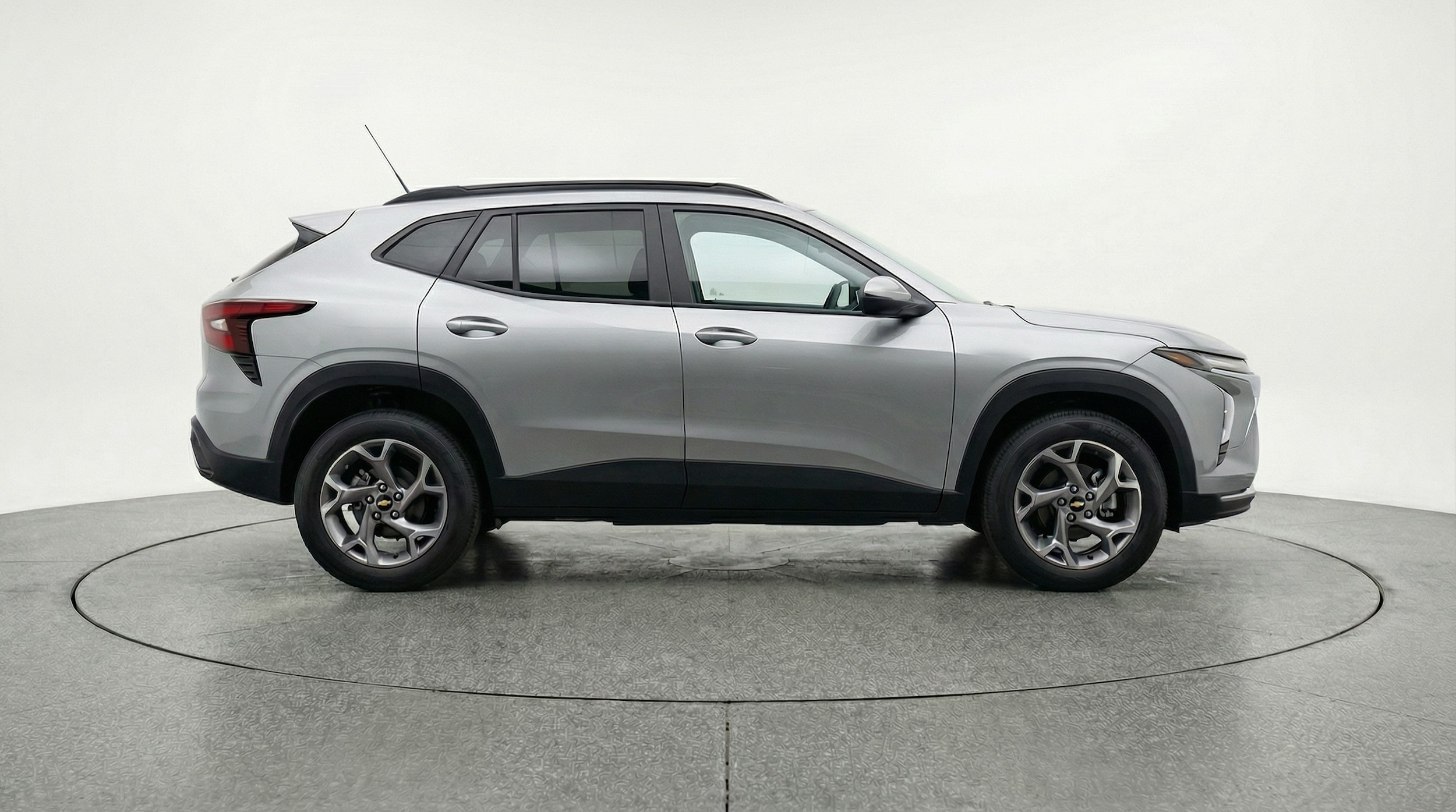 Thumbnail: 2025 Chevrolet Trax - 8