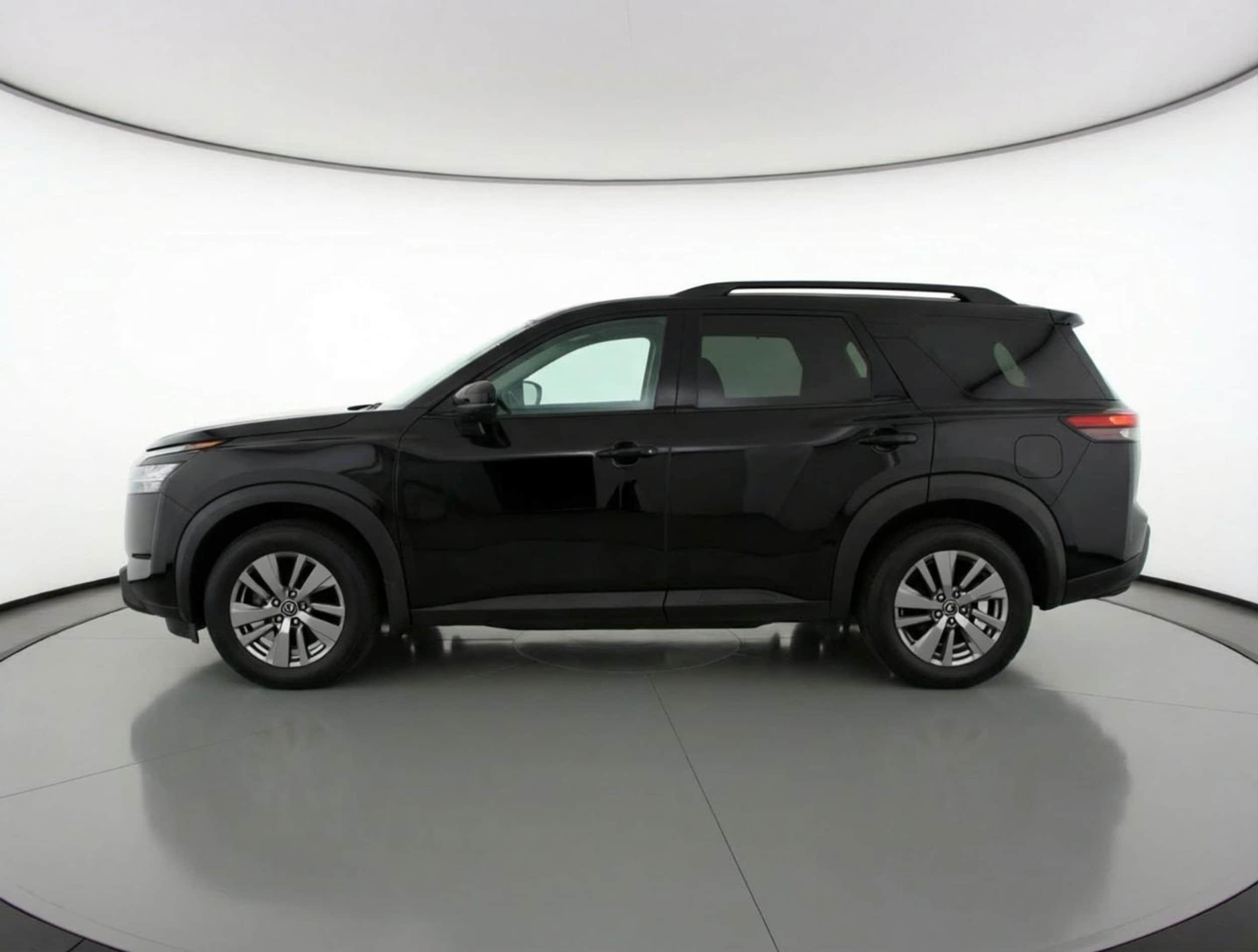 Thumbnail: 2025 Nissan Pathfinder - 4