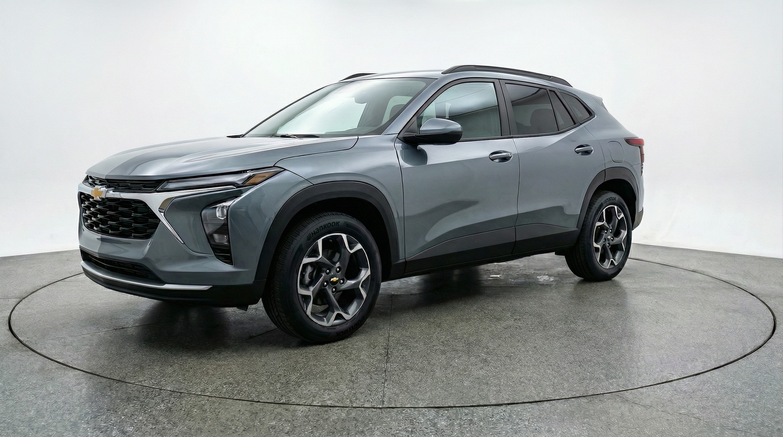 Thumbnail: 2025 Chevrolet Trax - 3