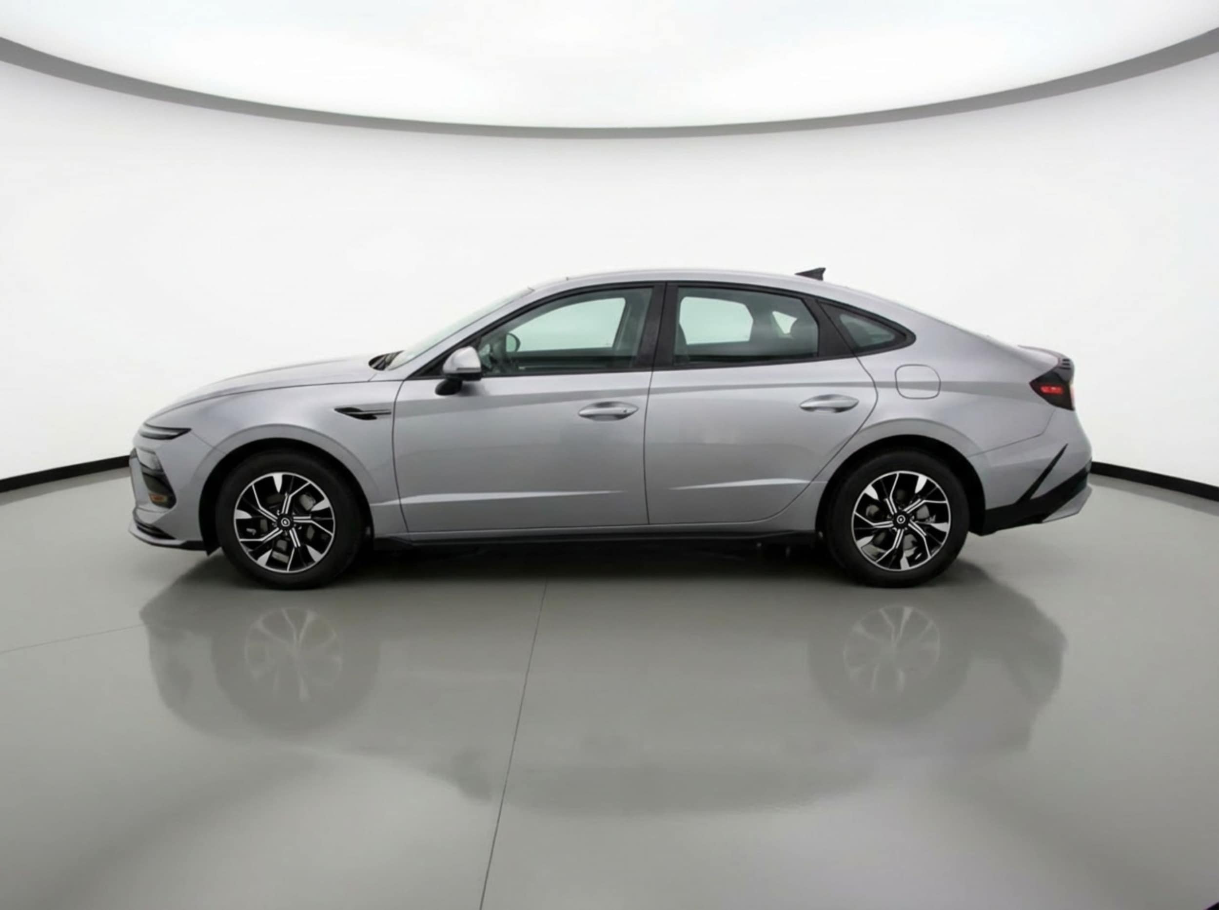 Thumbnail: 2025 Hyundai Sonata - 4