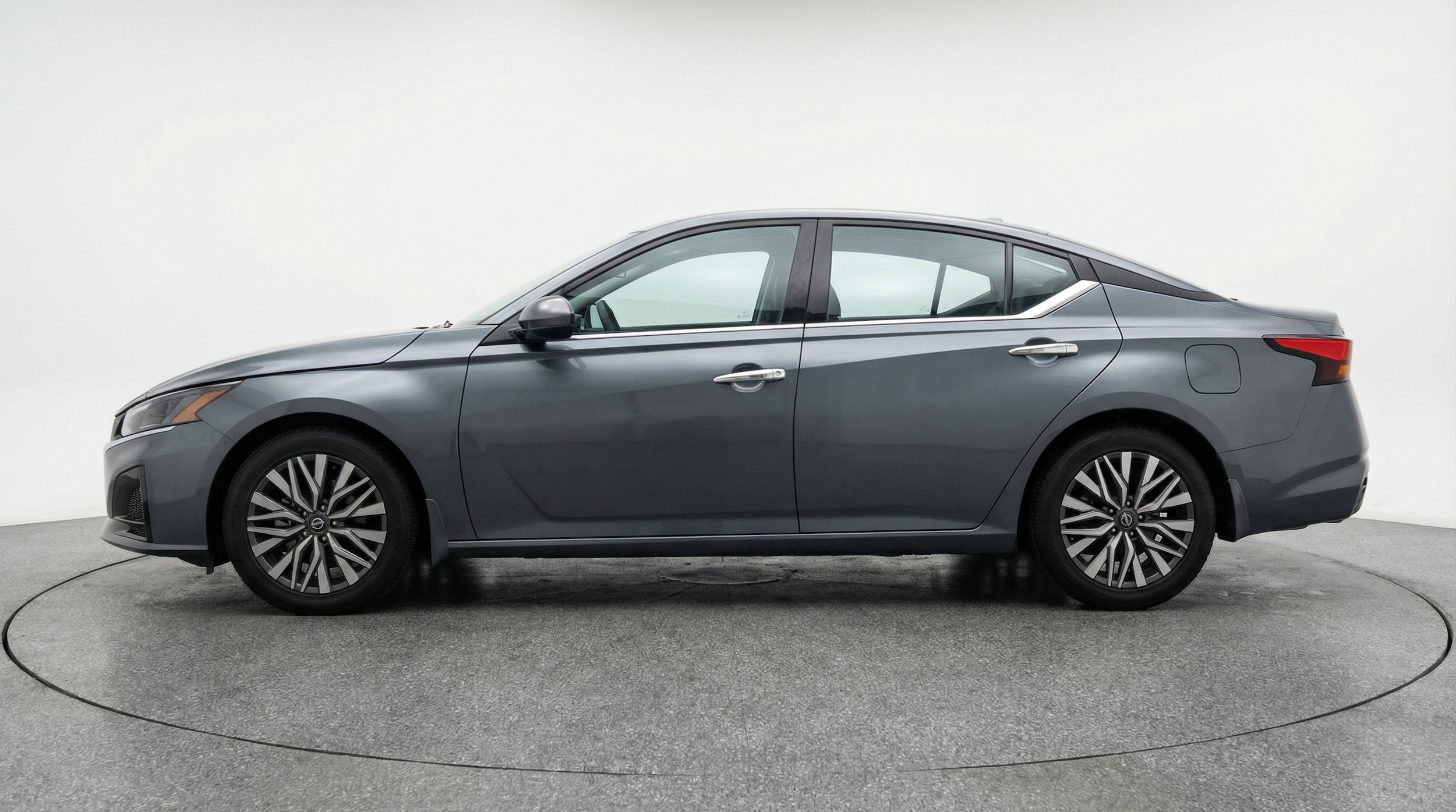 Thumbnail: 2025 Nissan Altima - 4