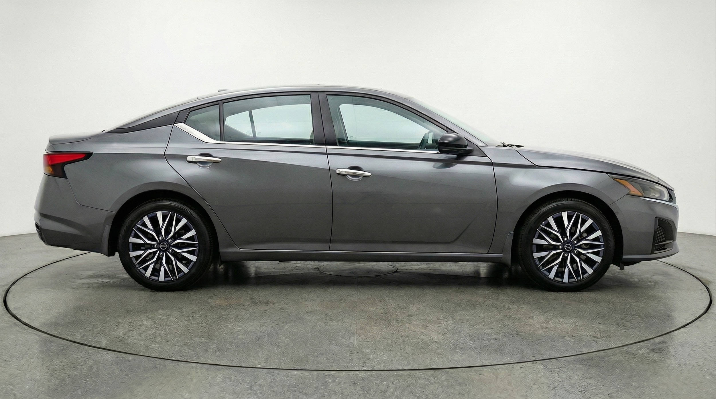 Thumbnail: 2025 Nissan Altima - 8