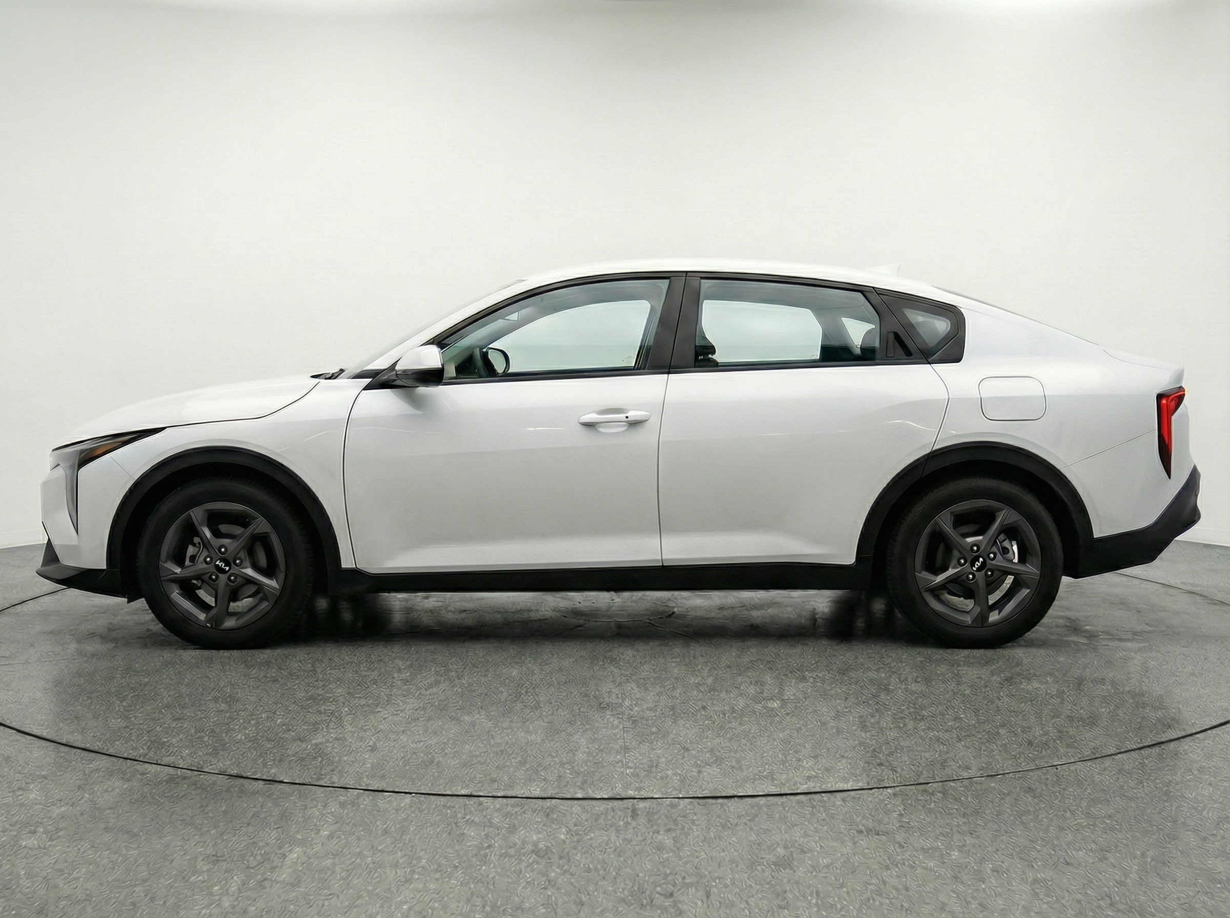 Thumbnail: 2025 Kia K4 - 4