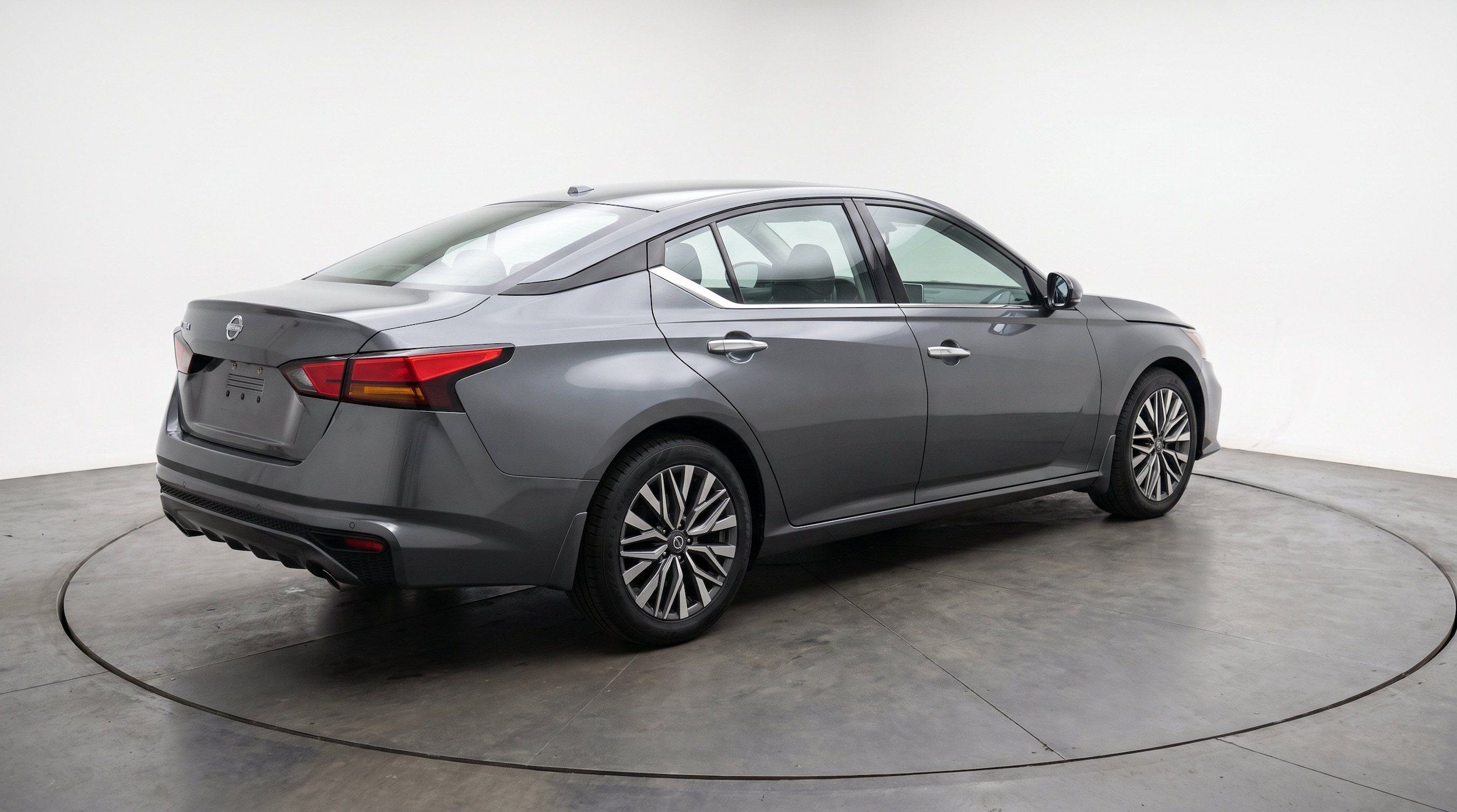 Thumbnail: 2025 Nissan Altima - 9