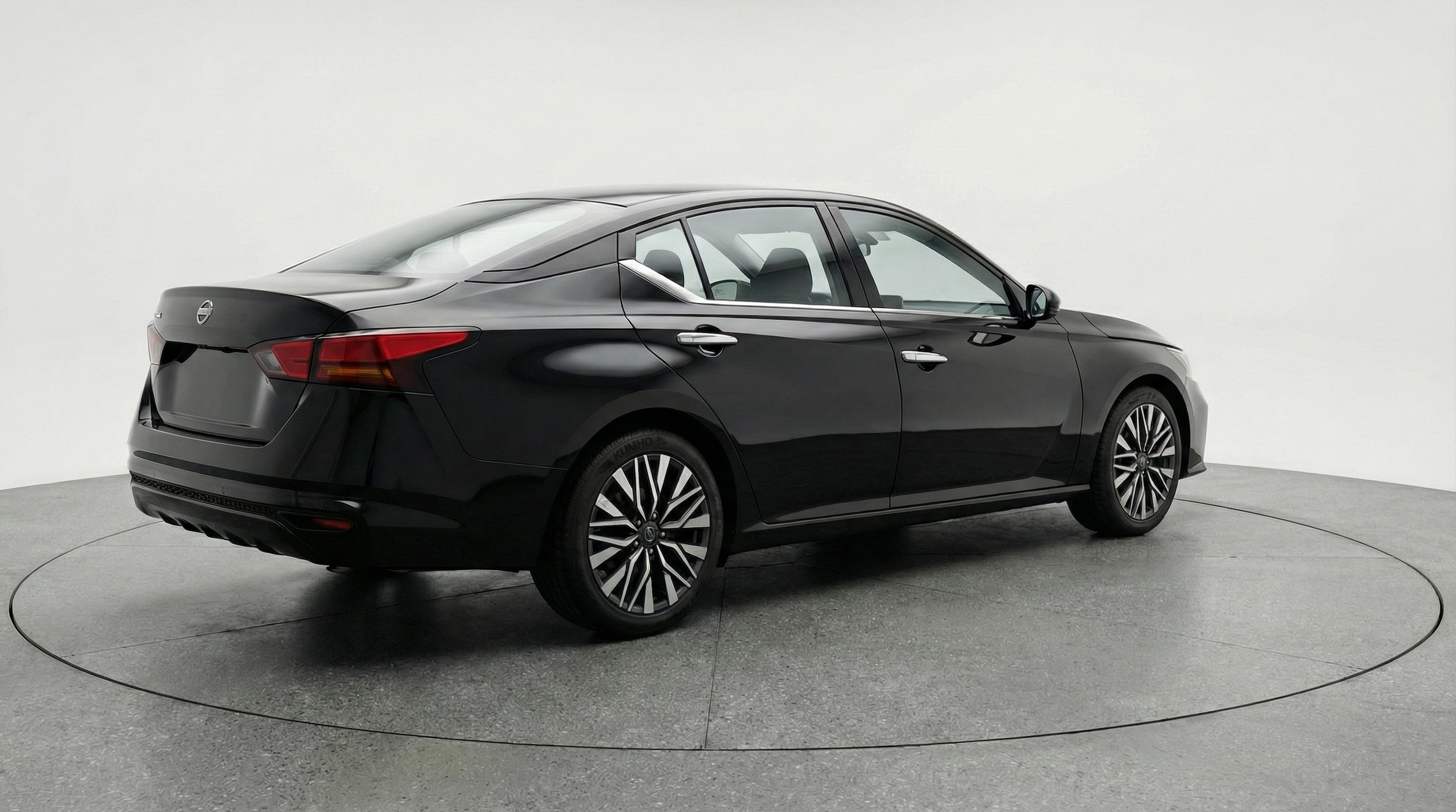 Thumbnail: 2025 Nissan Altima - 7