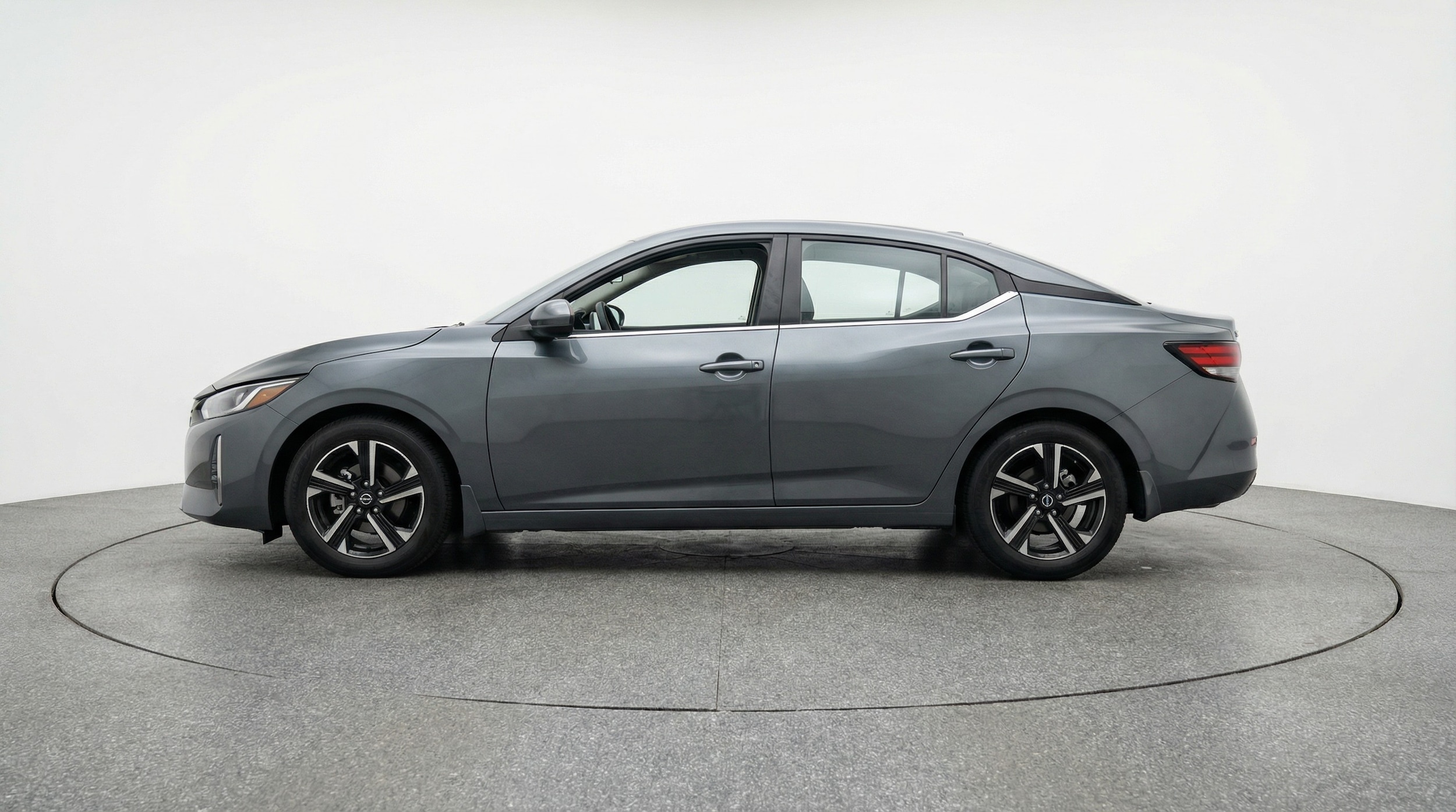 Thumbnail: 2025 Nissan Sentra - 4