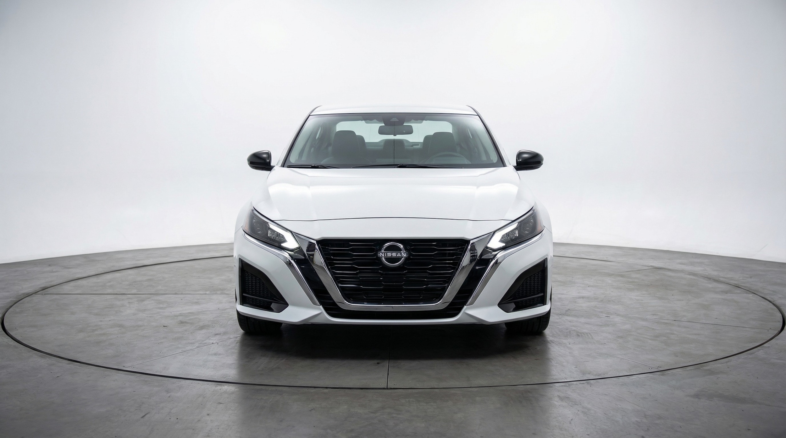 Thumbnail: 2025 Nissan Altima - 2