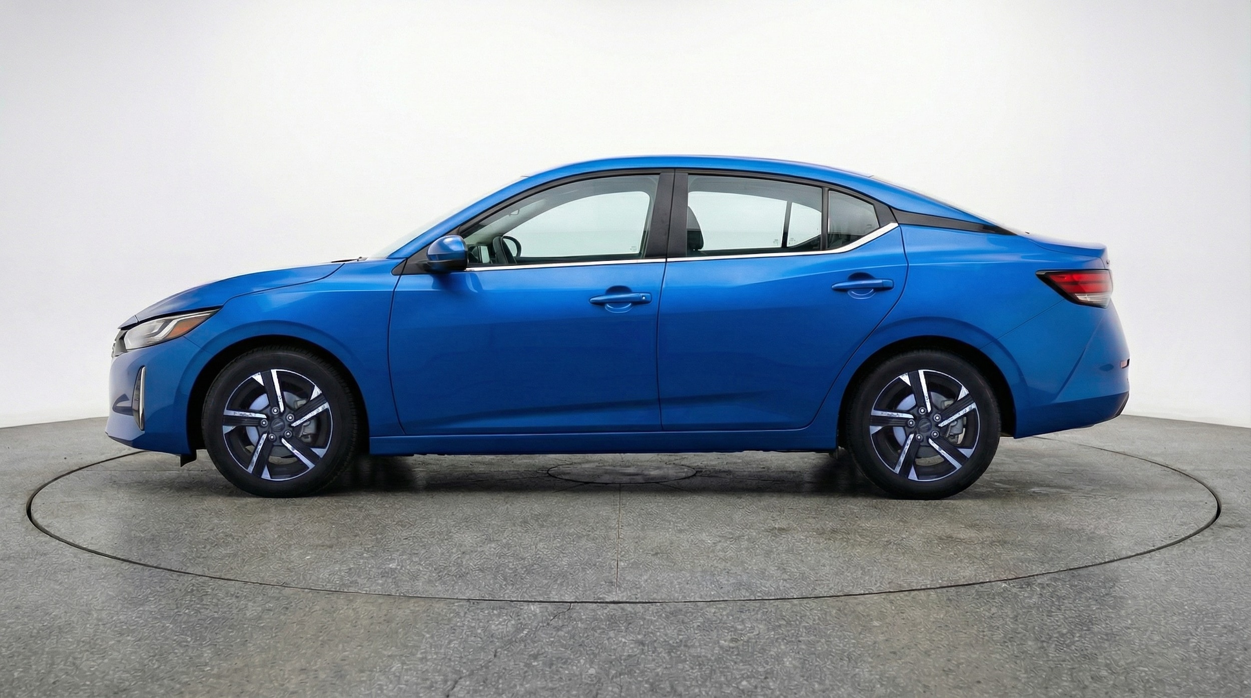 Thumbnail: 2025 Nissan Sentra - 4