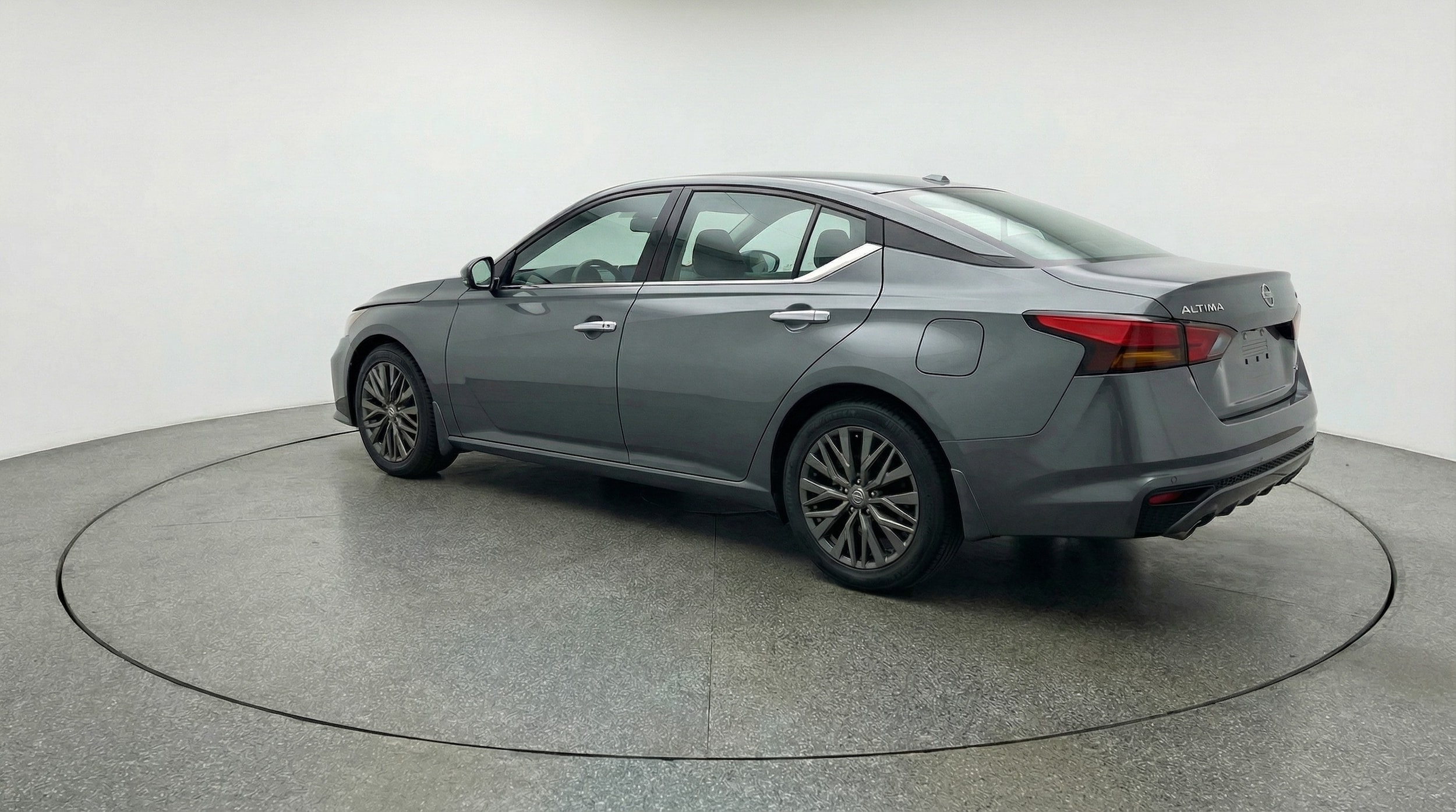 Thumbnail: 2025 Nissan Altima - 5