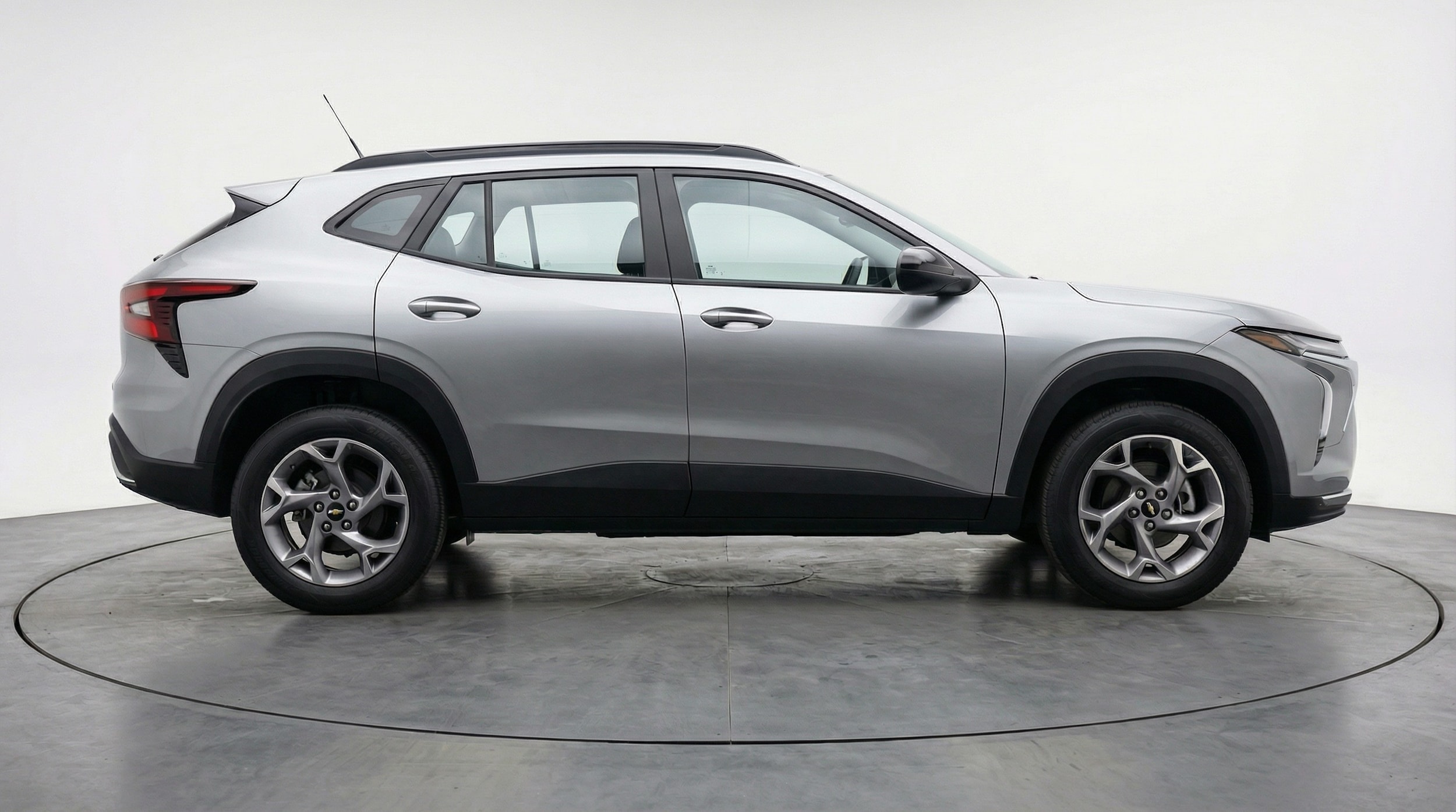 Thumbnail: 2025 Chevrolet Trax - 8