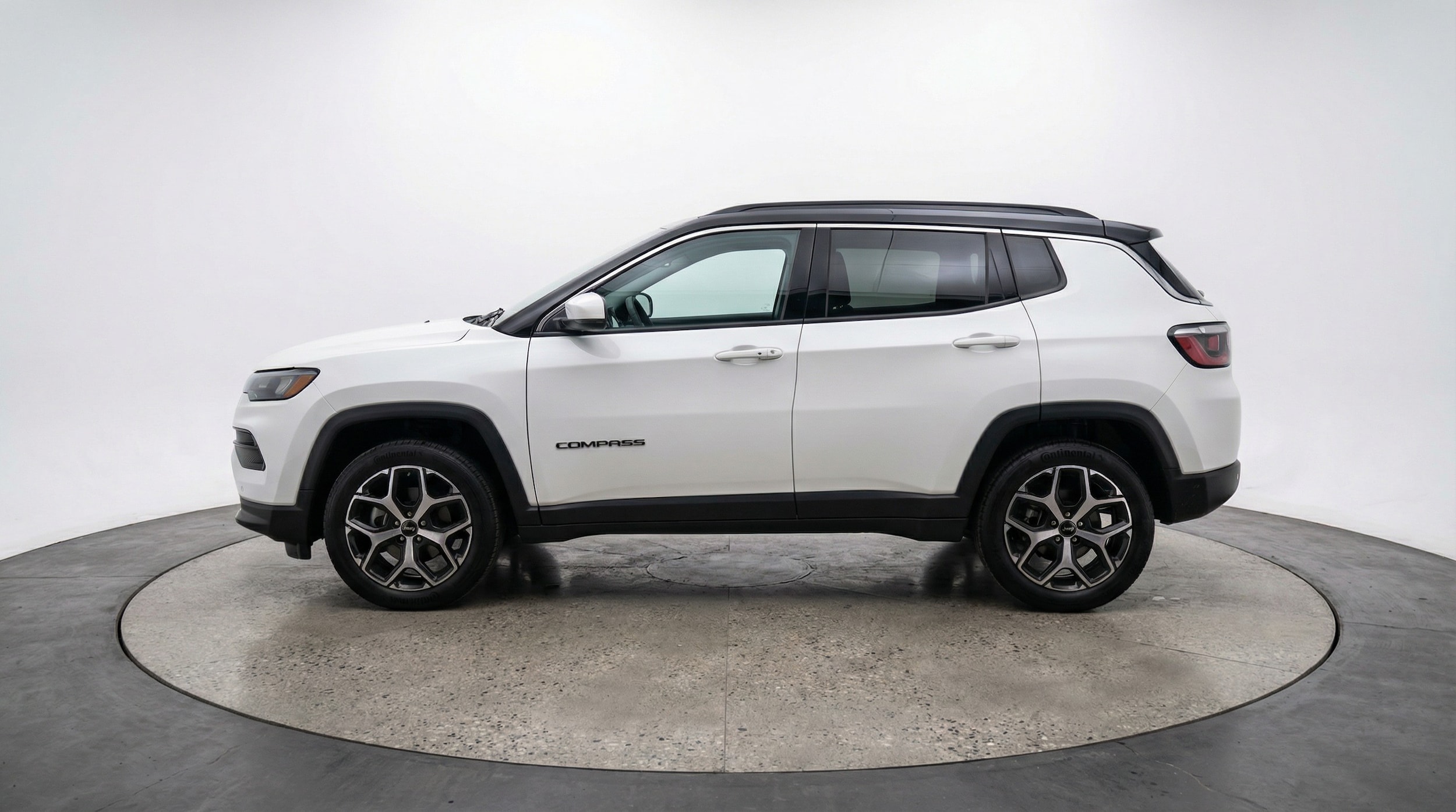 Thumbnail: 2025 Jeep Compass - 4