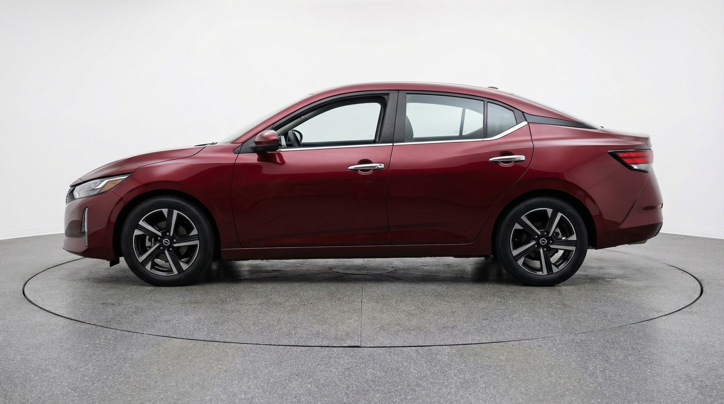 Thumbnail: 2025 Nissan Sentra - 4