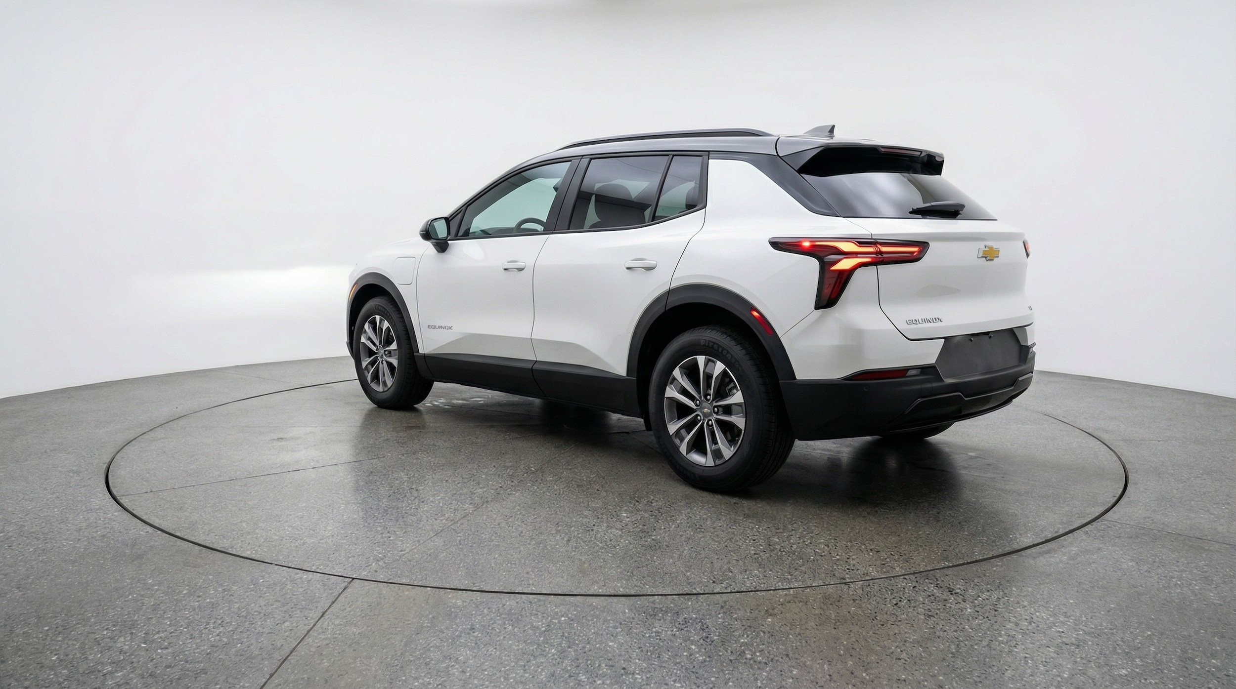 Thumbnail: 2025 Chevrolet Equinox - 5