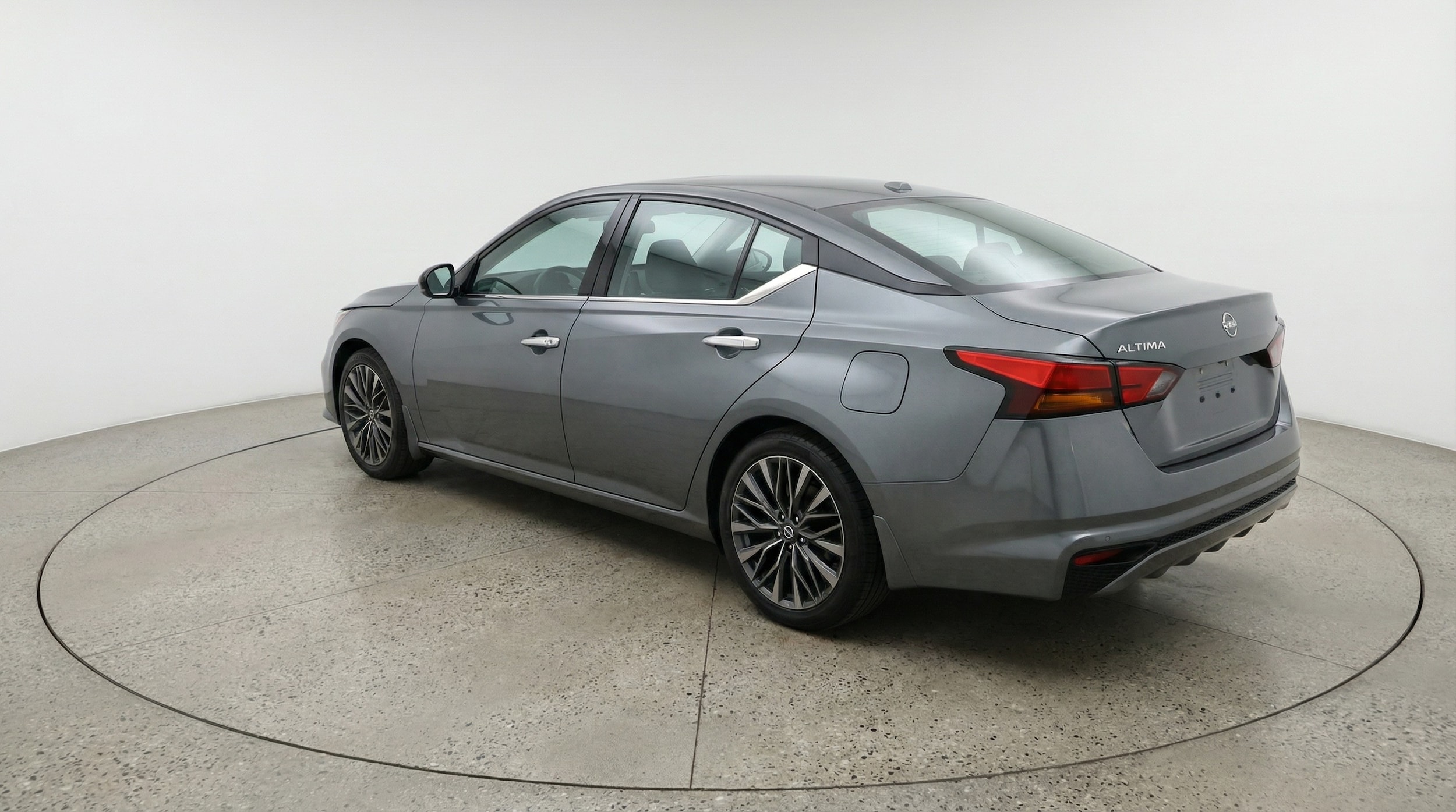 Thumbnail: 2025 Nissan Altima - 5