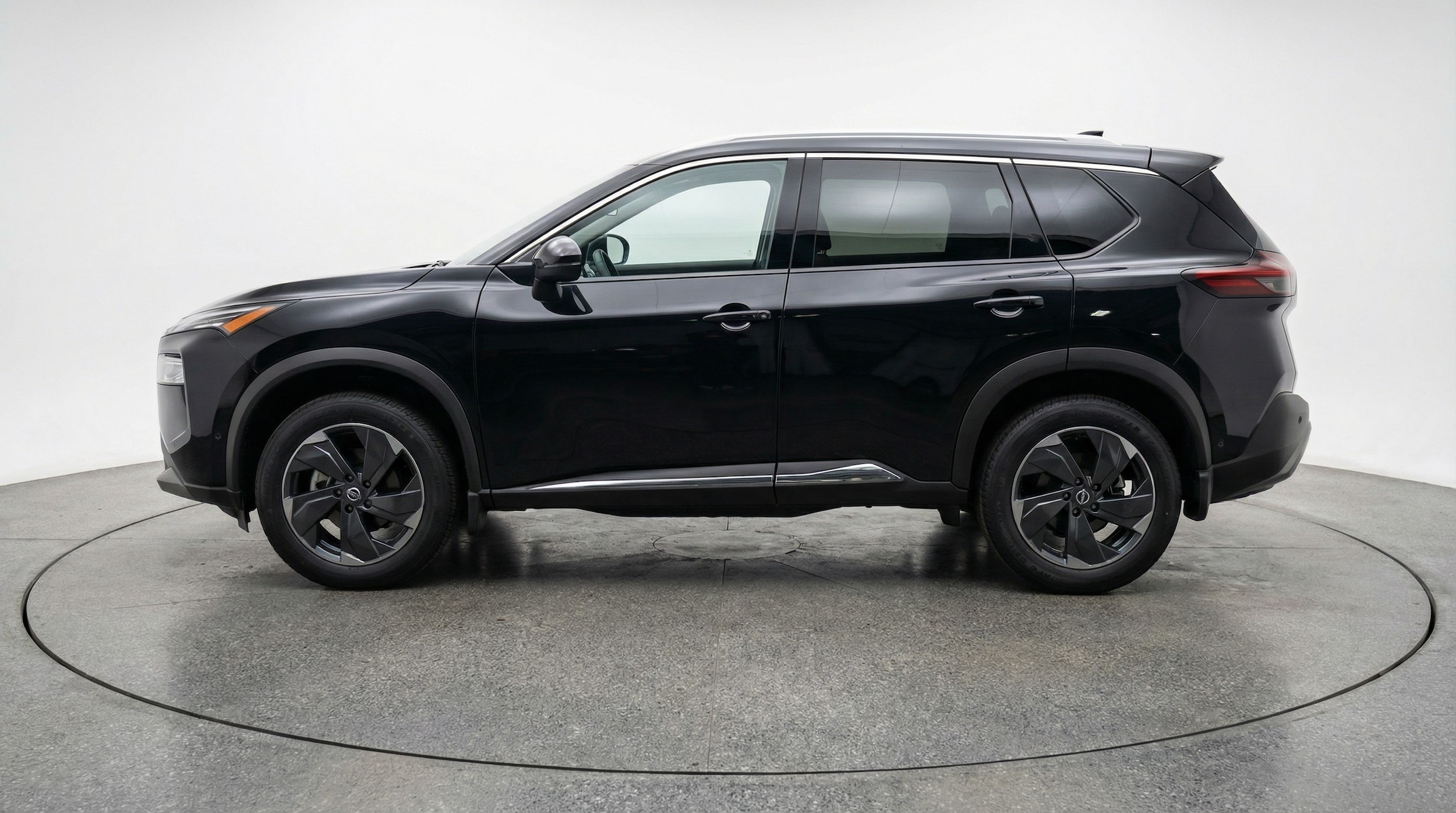 Thumbnail: 2025 Nissan Rogue - 4