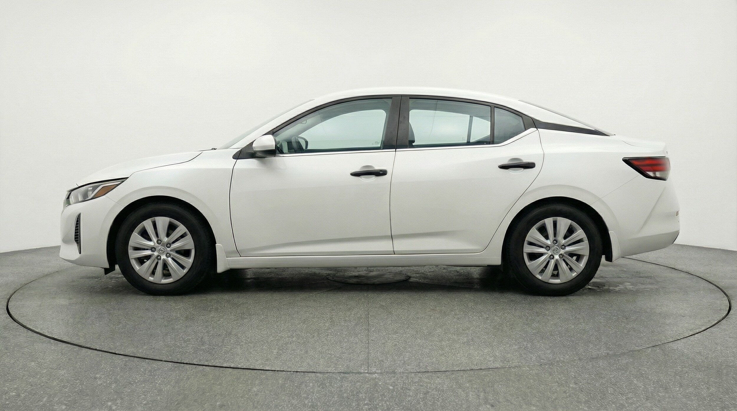 Thumbnail: 2025 Nissan Sentra - 4