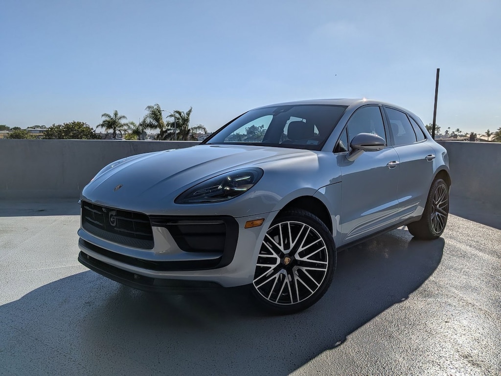 Certified 2025 Porsche Macan  SUV