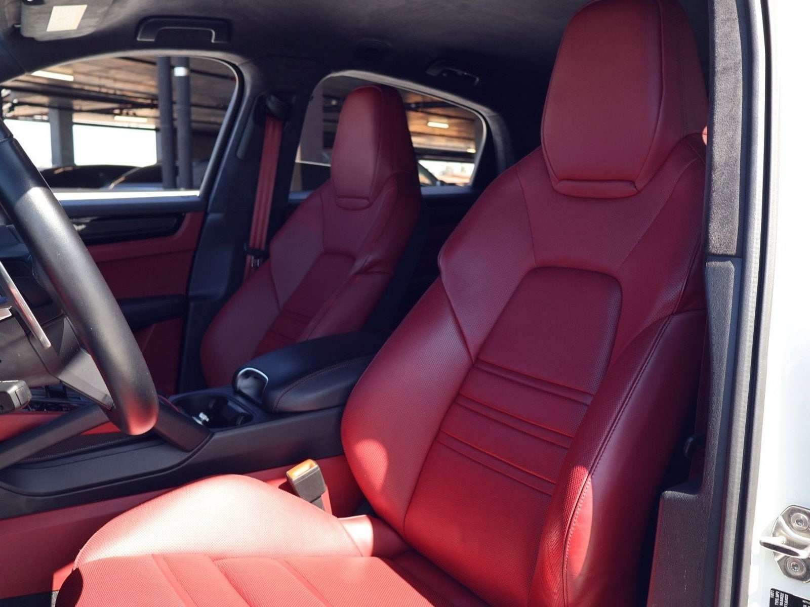 2022 Porsche Cayenne Coupe Turbo GT photo 4