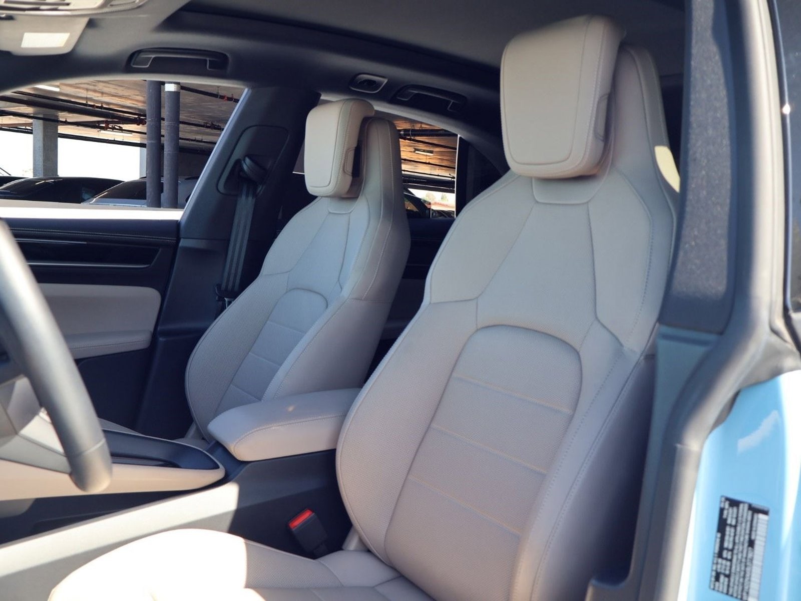 2025 Porsche Macan Electric Electric photo 4