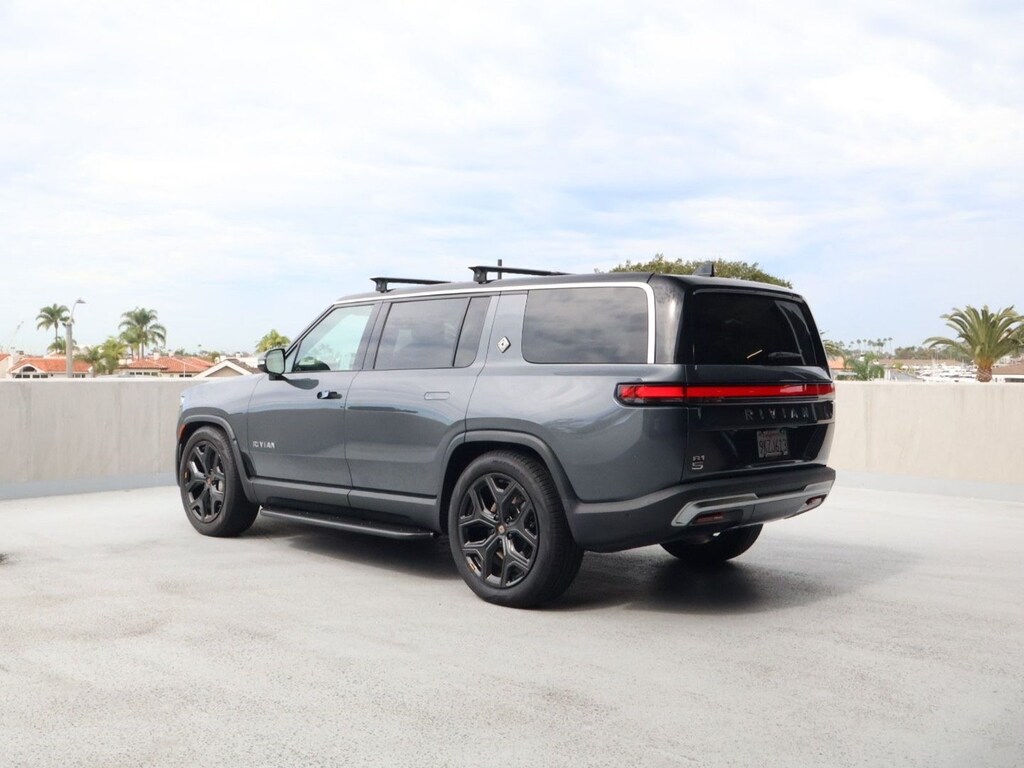 Used 2024 Rivian R1S Adventure SUV