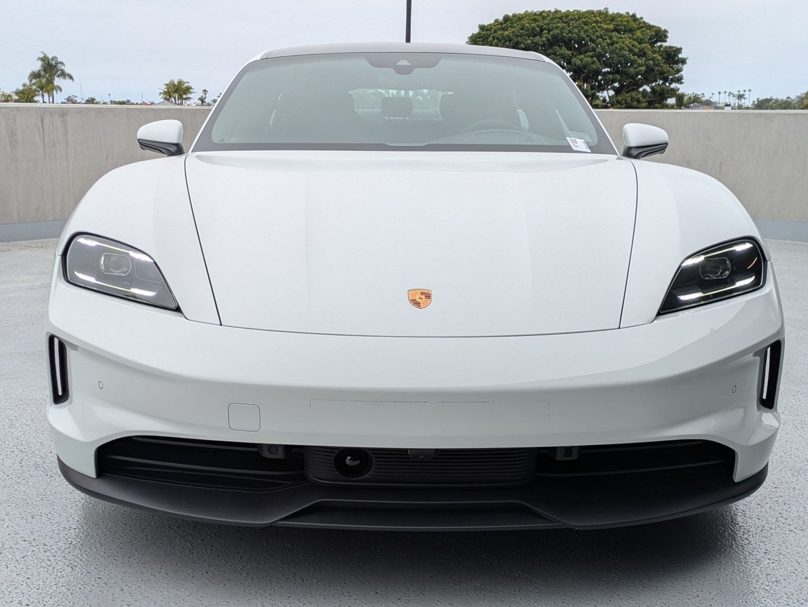 2025 Porsche Taycan Base - Photo 6