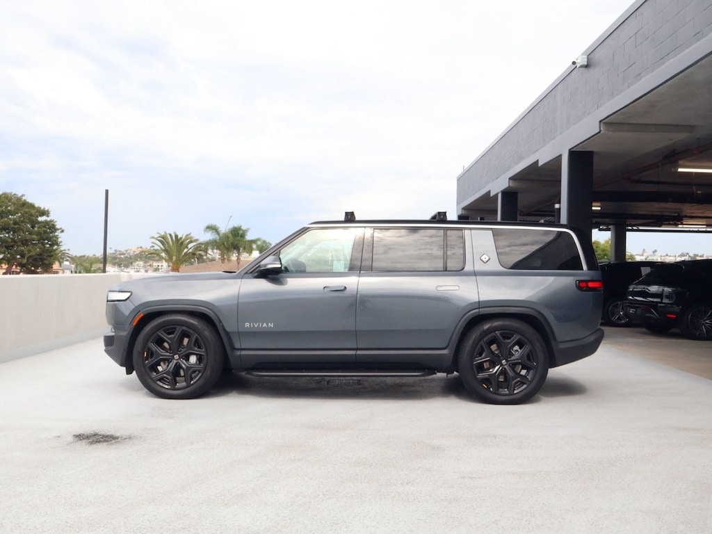 Used 2024 Rivian R1S Adventure SUV