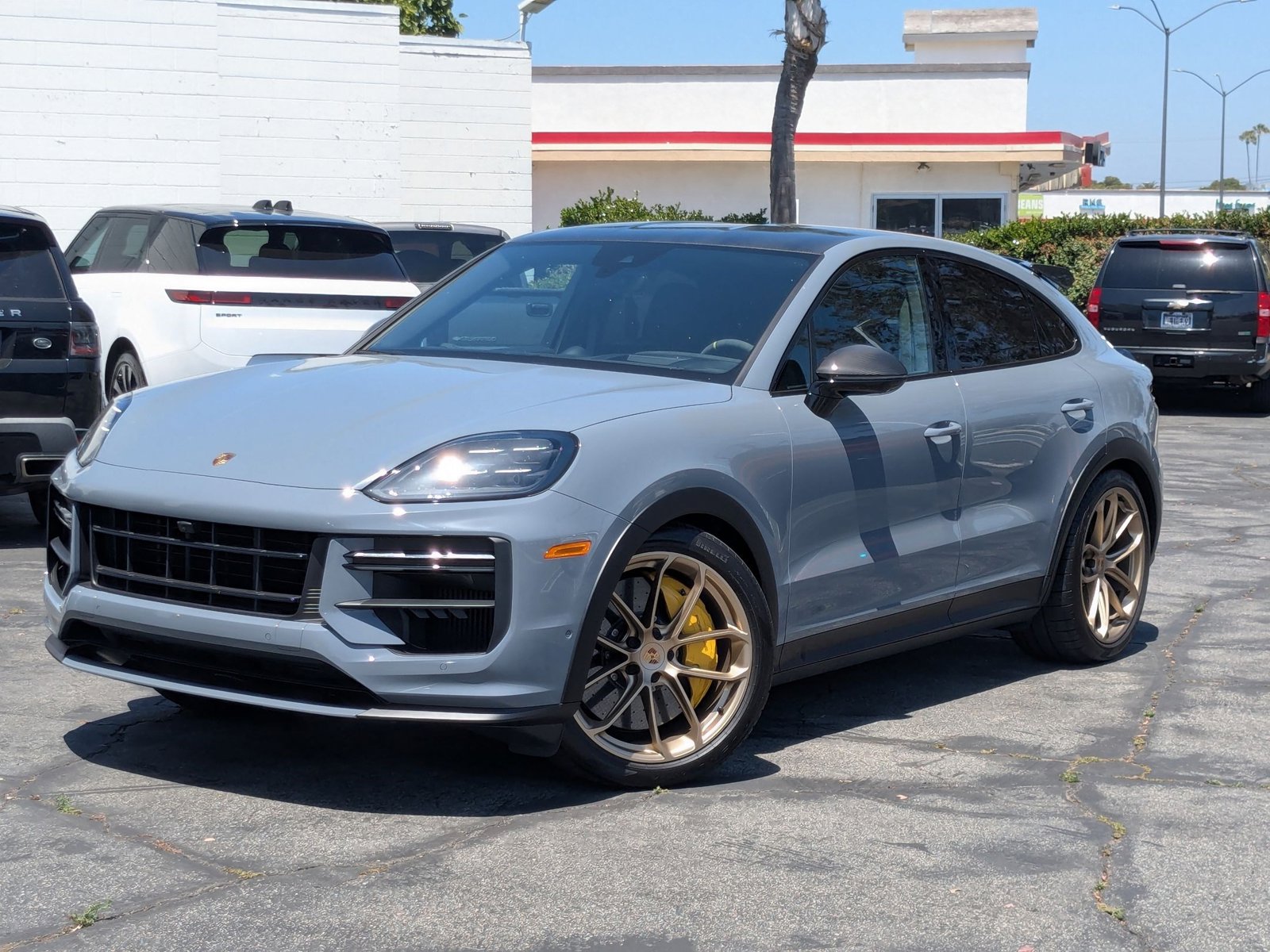 2025 Porsche Cayenne Turbo GT's photo