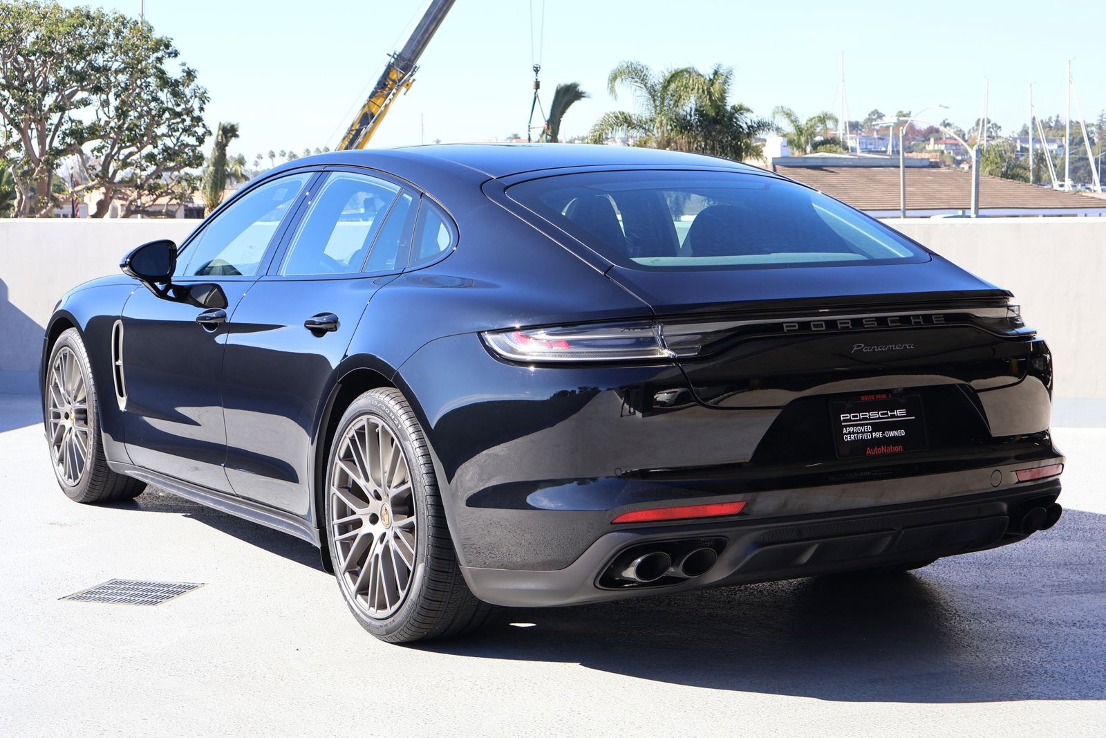 2023 Porsche Panamera Platinum photo 3