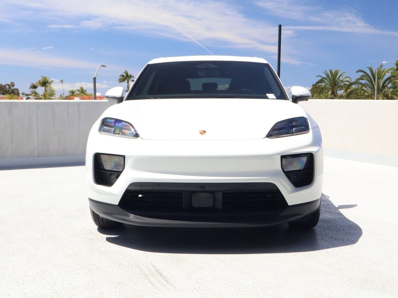 2025 Porsche Macan Electric Electric photo 5