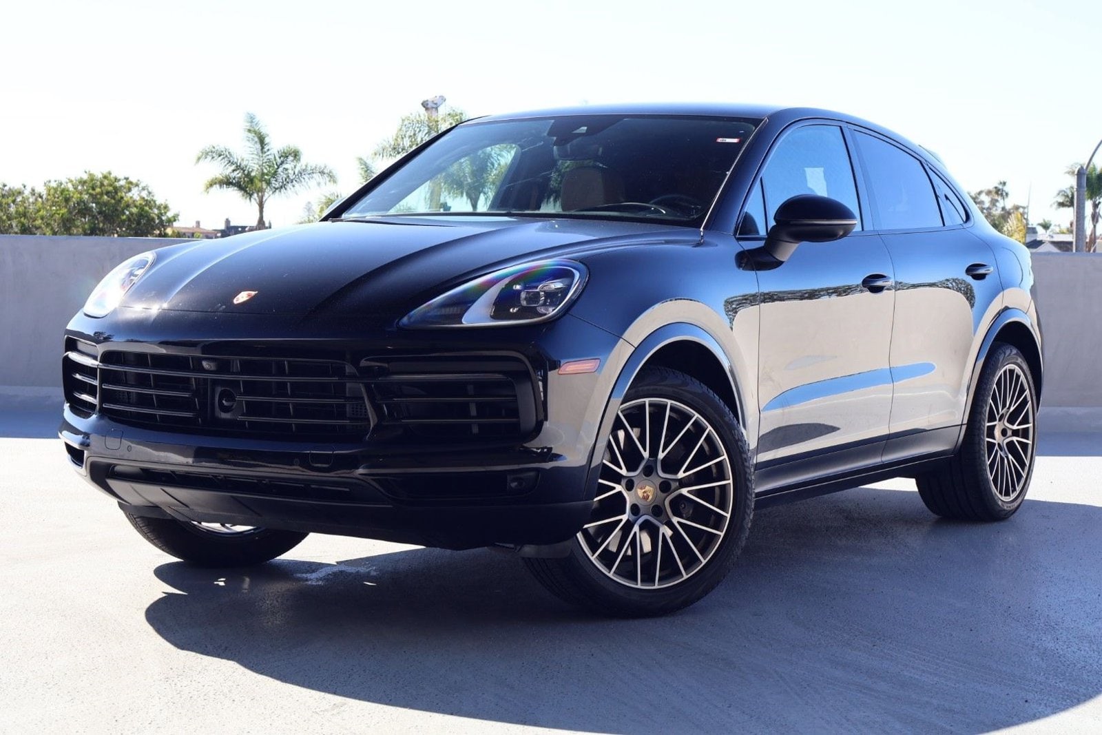 2023 Porsche Cayenne Coup Platinum Edition's photo