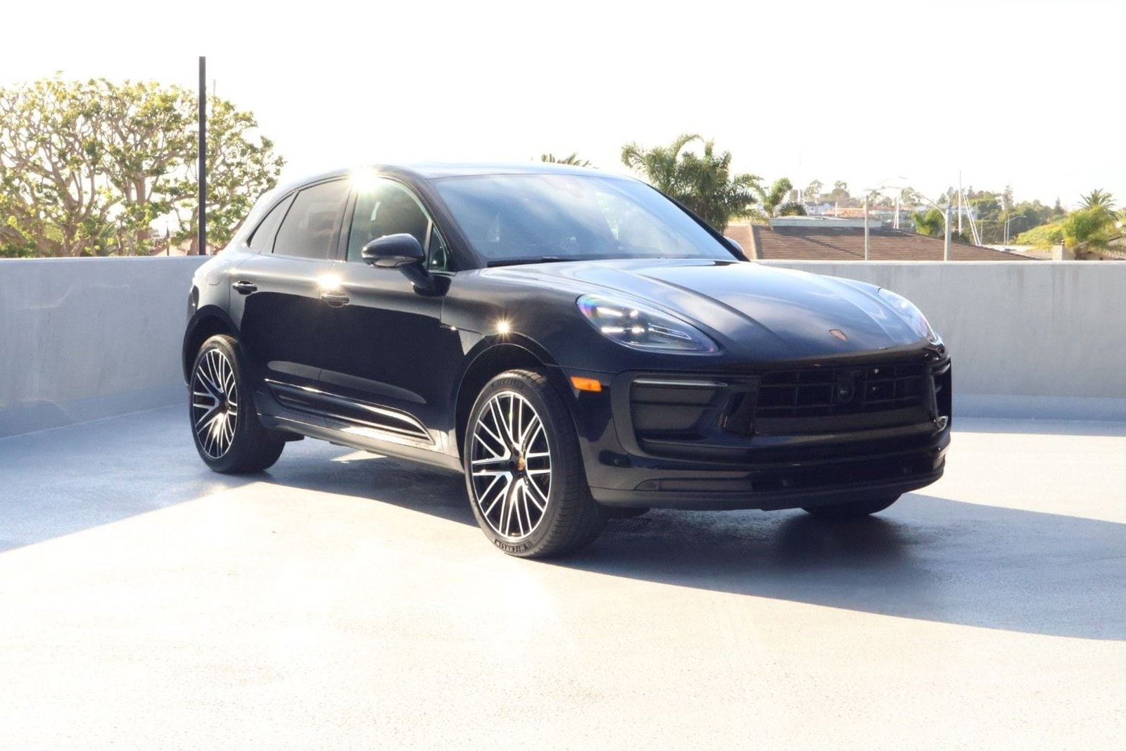 2025 Porsche Macan photo 5