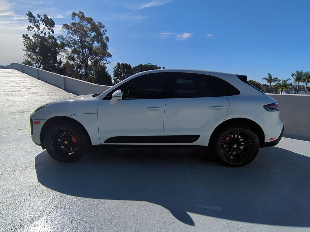 Certified 2022 Porsche Macan SUV