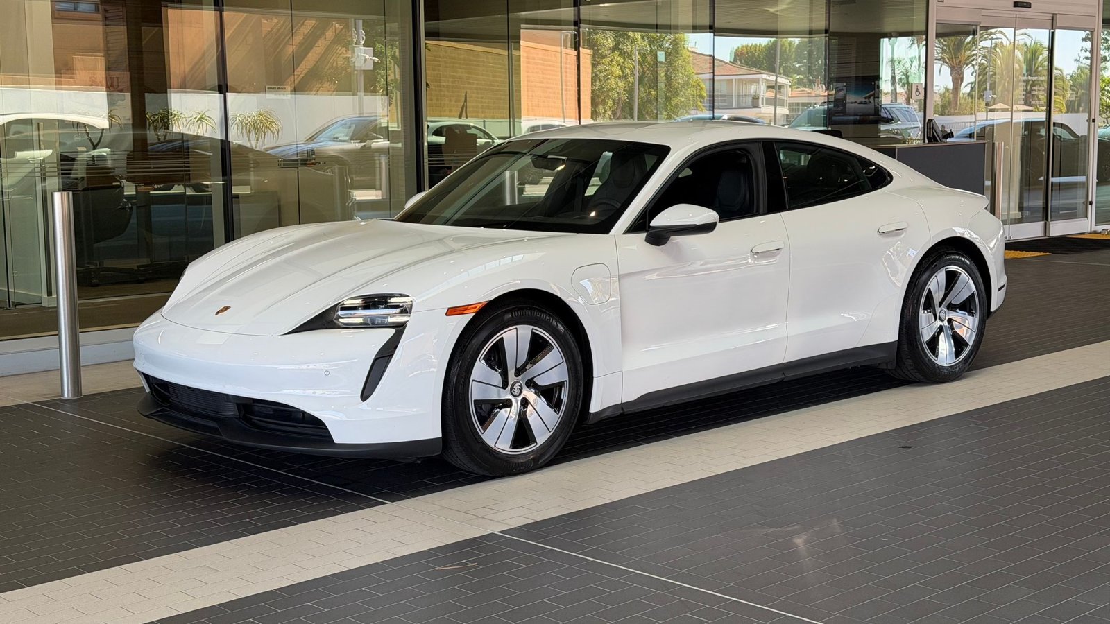 2023 Porsche Taycan