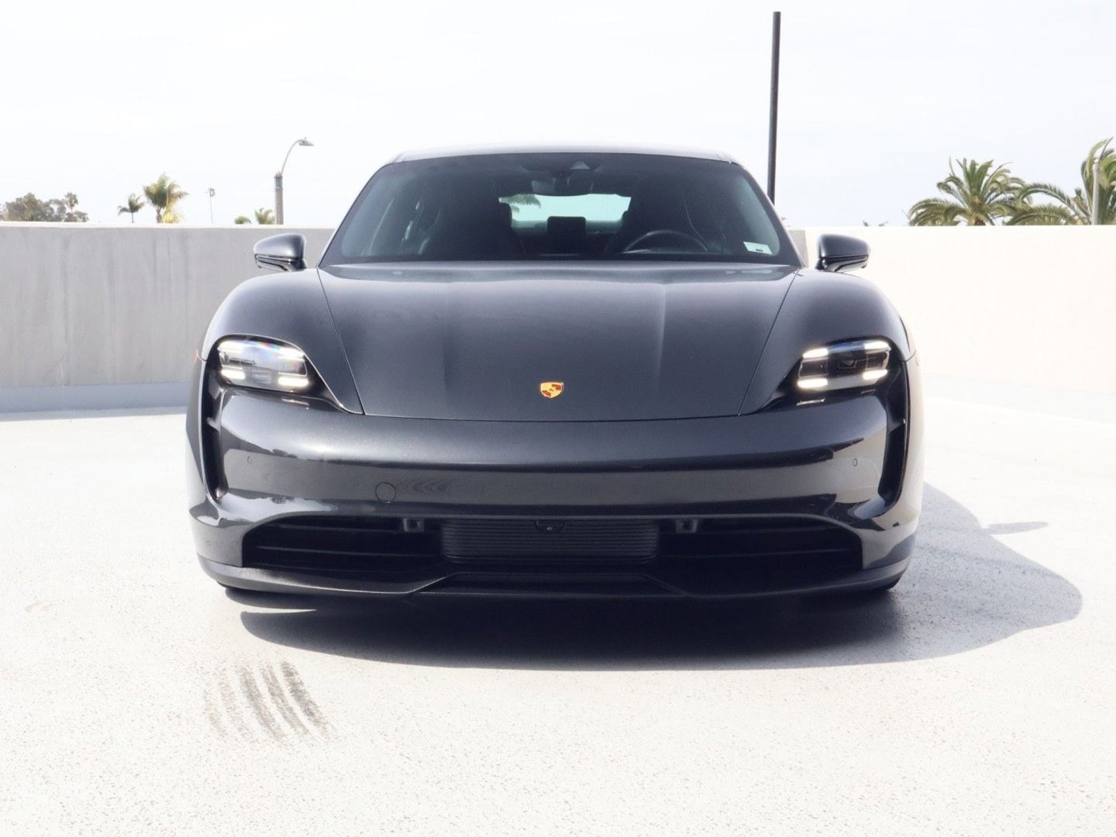 2023 Porsche Taycan photo 5