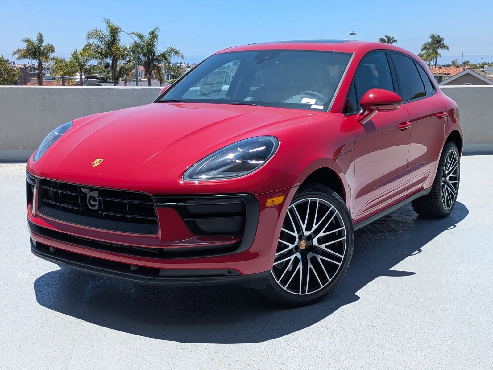 2025 Porsche Macan's photo